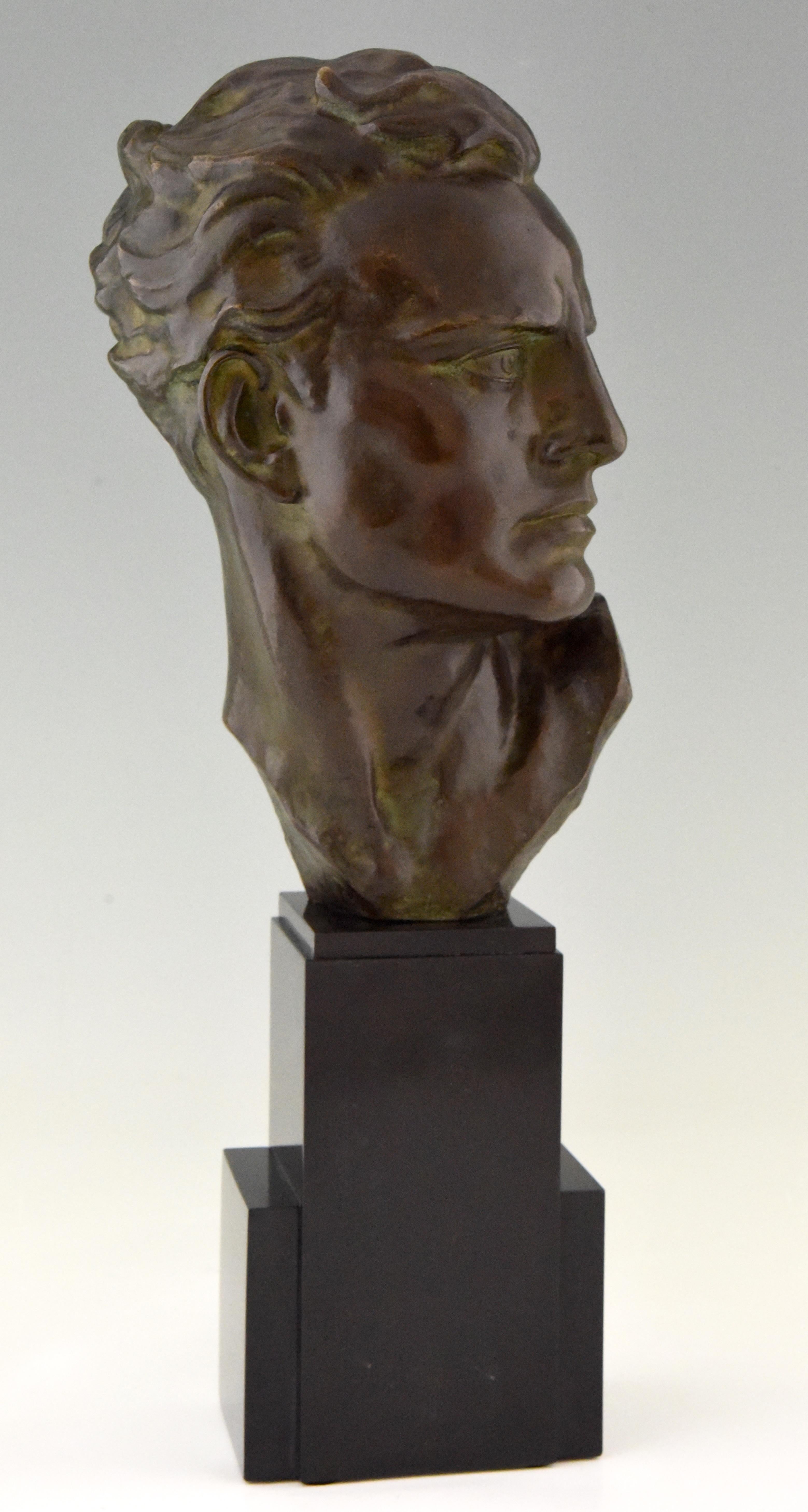 Art Deco Bronze Sculpture Male Bust Ugo Cipriani, France, 1930 2
