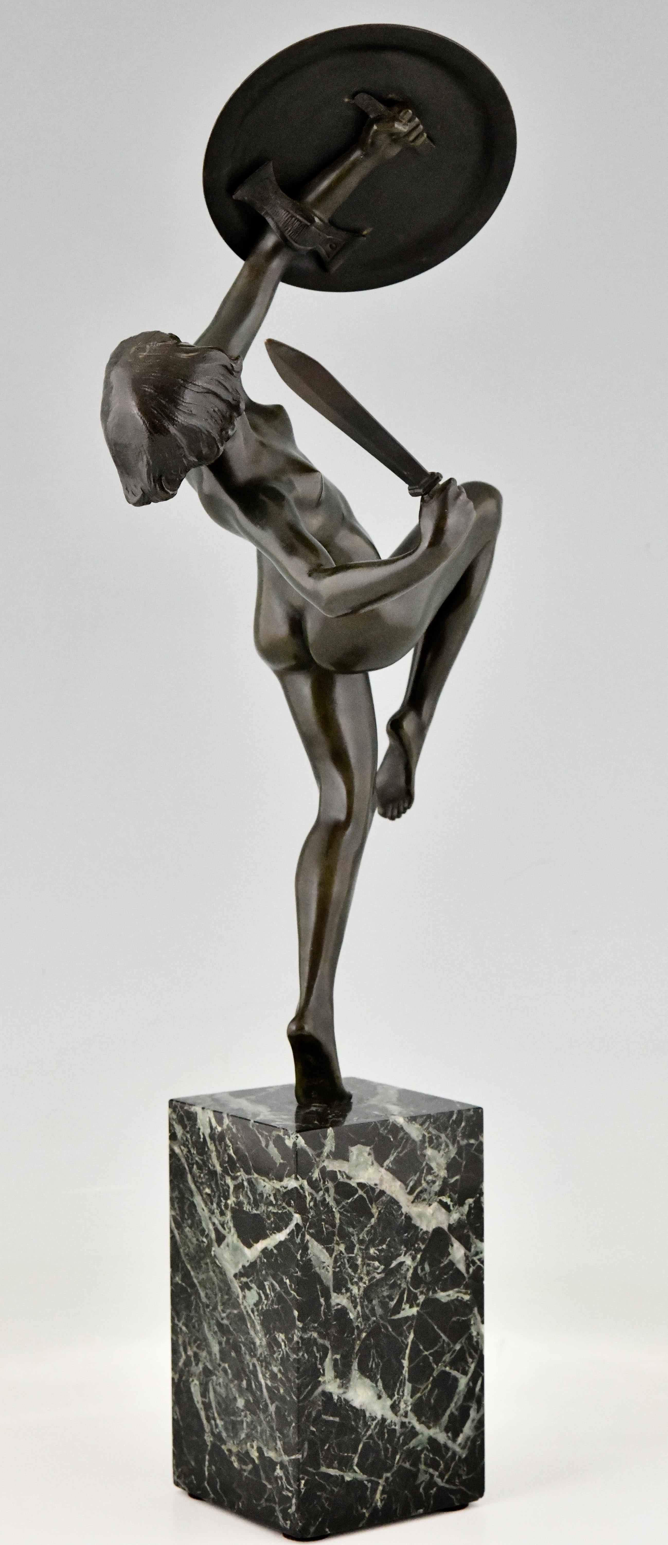 Art Deco Bronze Sculpture Nude Dagger Dancer by Pierre Le Faguays France, 1930 For Sale 1