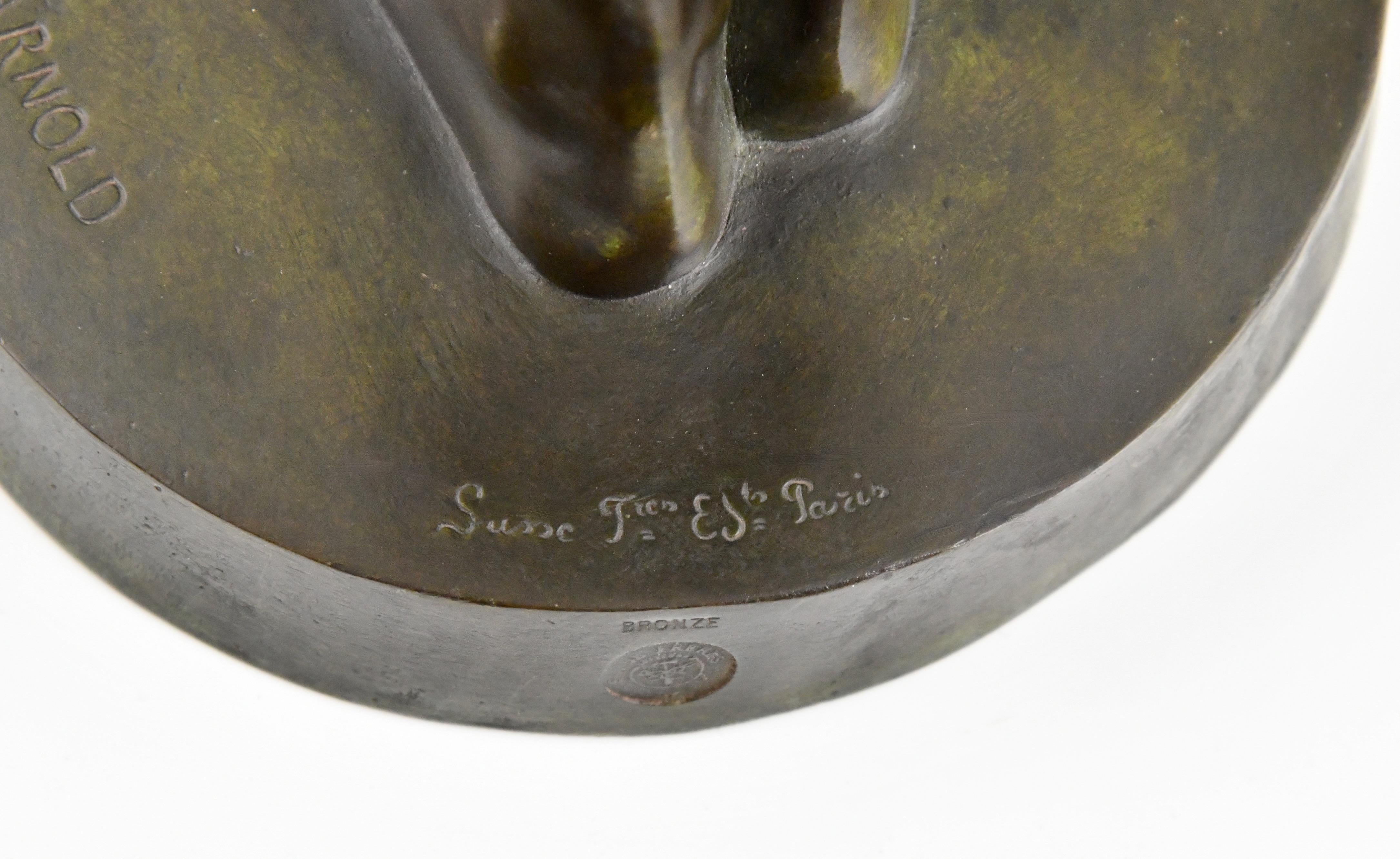 Escultura Art Decó de bronce chica desnuda con paloma de Henry Arnold Francia 1928. en venta 3
