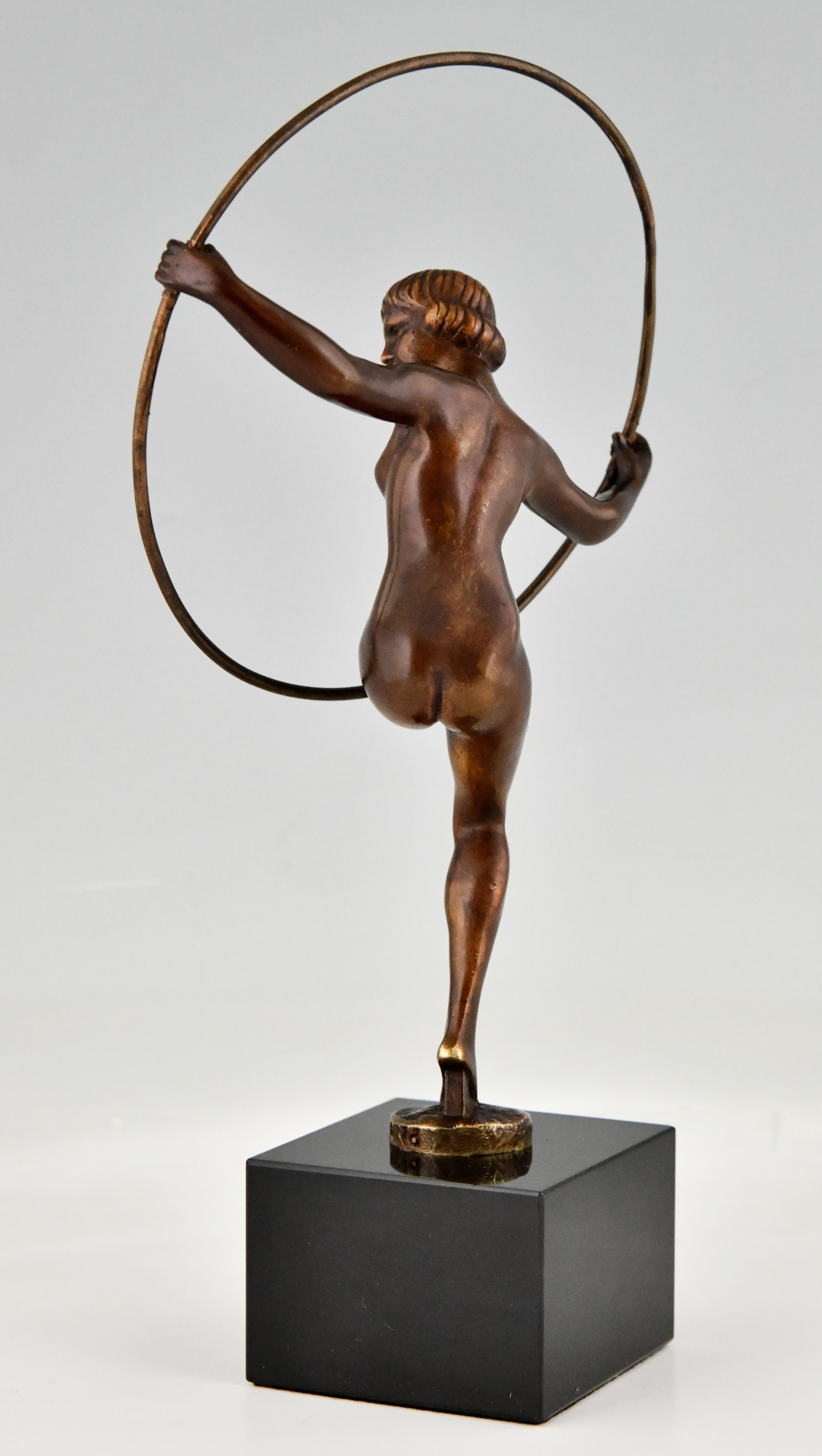 Art Deco Bronze Sculpture Nude Hoop Dancer by Marcel Bouraine France, 1930 In Good Condition In Antwerp, BE