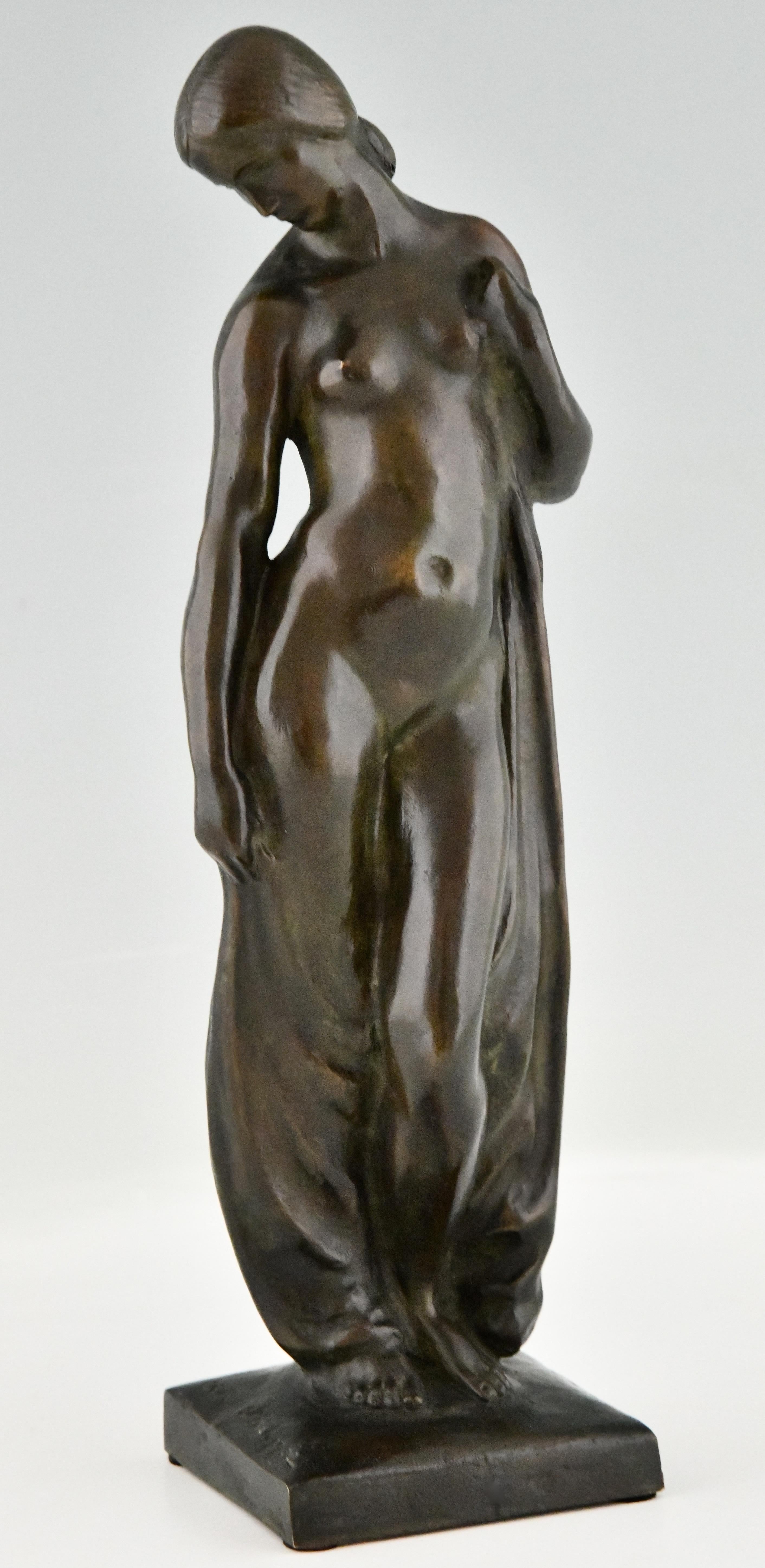 Art Deco bronze sculpture nude with drape signed by Abel.R. Philippe. 
With foundry mark of Meroni Radice, marked cire perdue, lost wax technique. 
The bronze has a beautiful patina. 
France 1925.