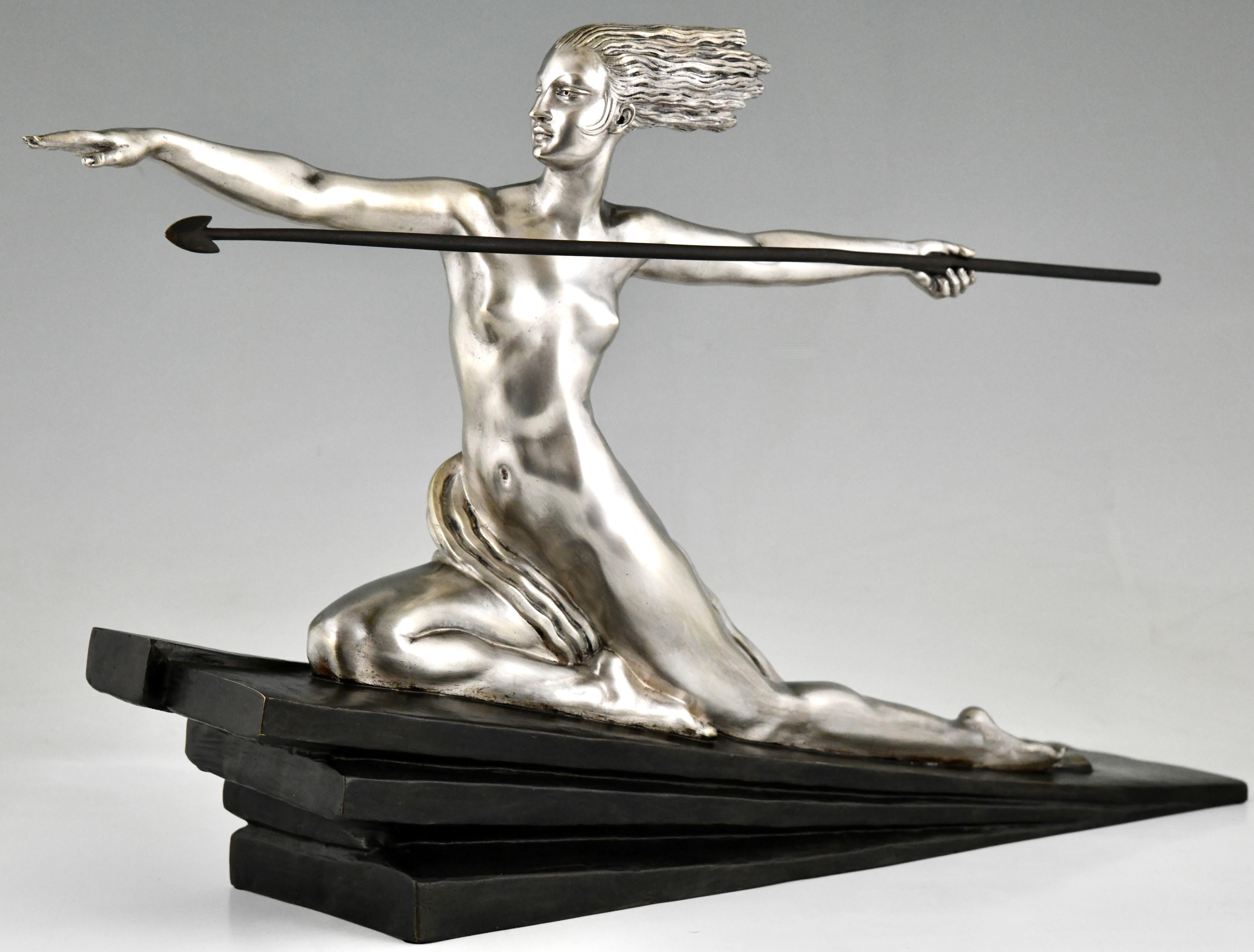 French Art Deco bronze sculpture nude with spear Amazone by Marcel Bouraine France 1925