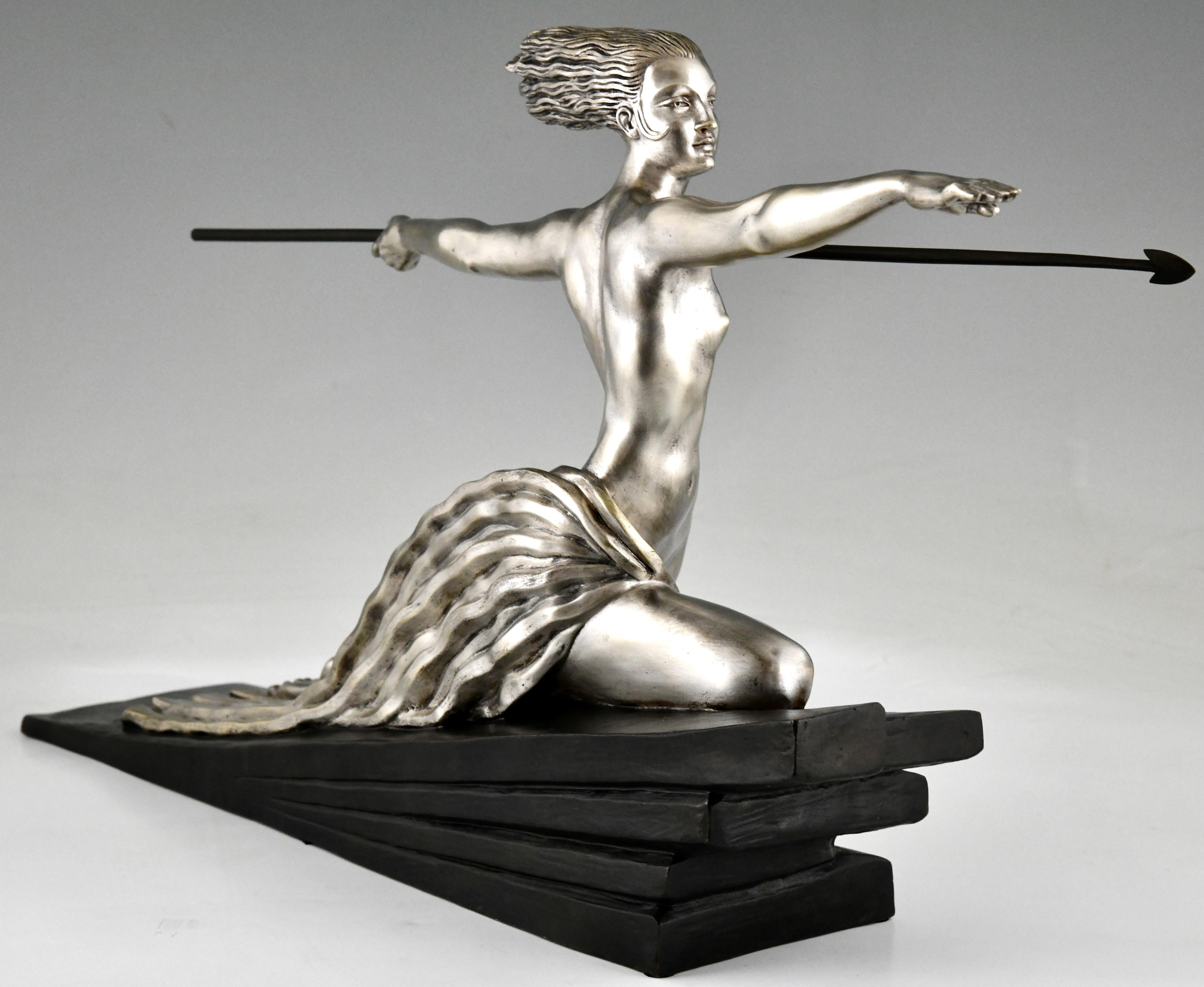 Patinated Art Deco bronze sculpture nude with spear Amazone by Marcel Bouraine France 1925