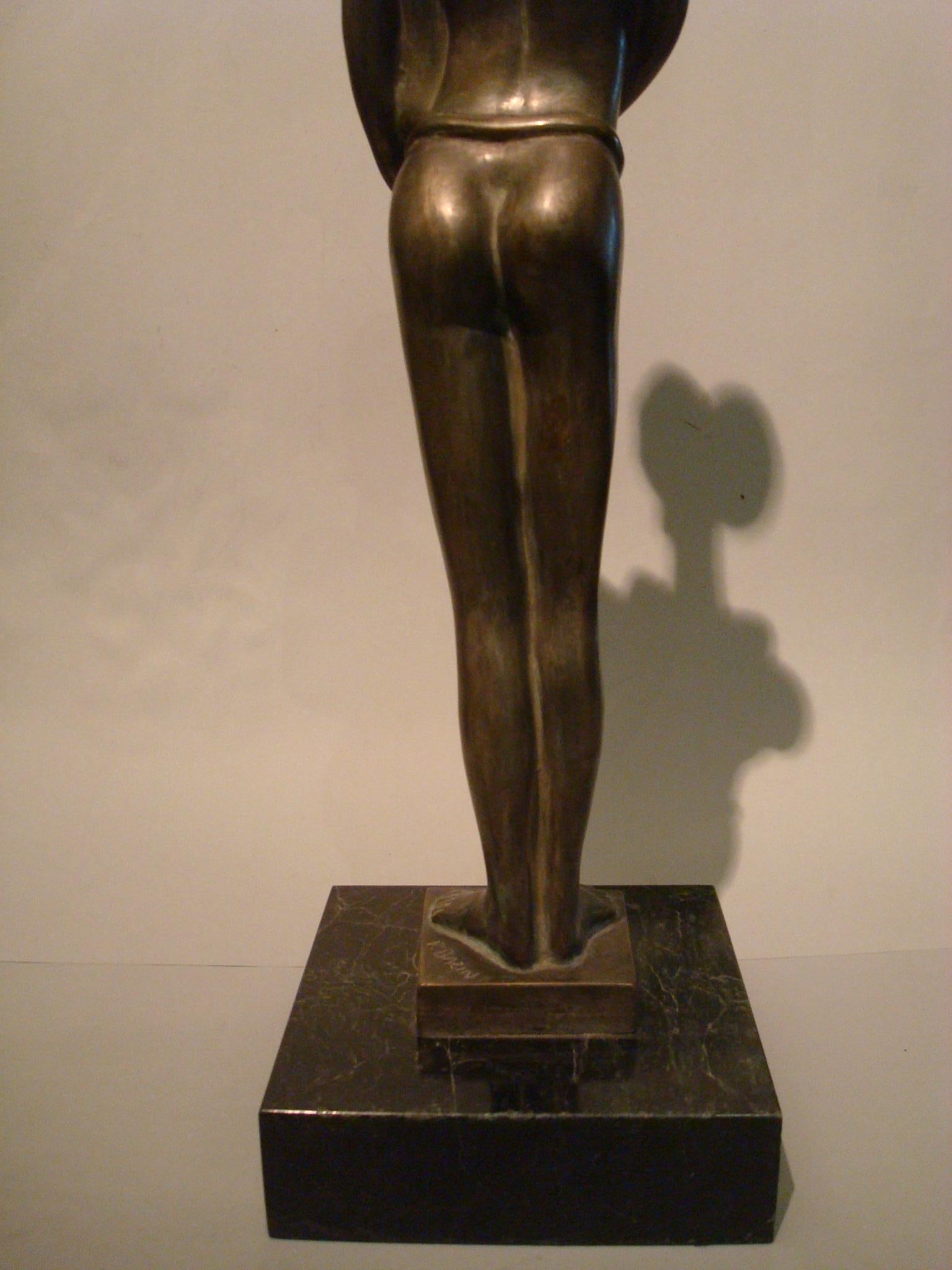 Art-déco-Bronze-Skulptur einer afrikanischen Frau mit einem Wappen eines Kindes, Frankreich, 1920er Jahre im Angebot 6