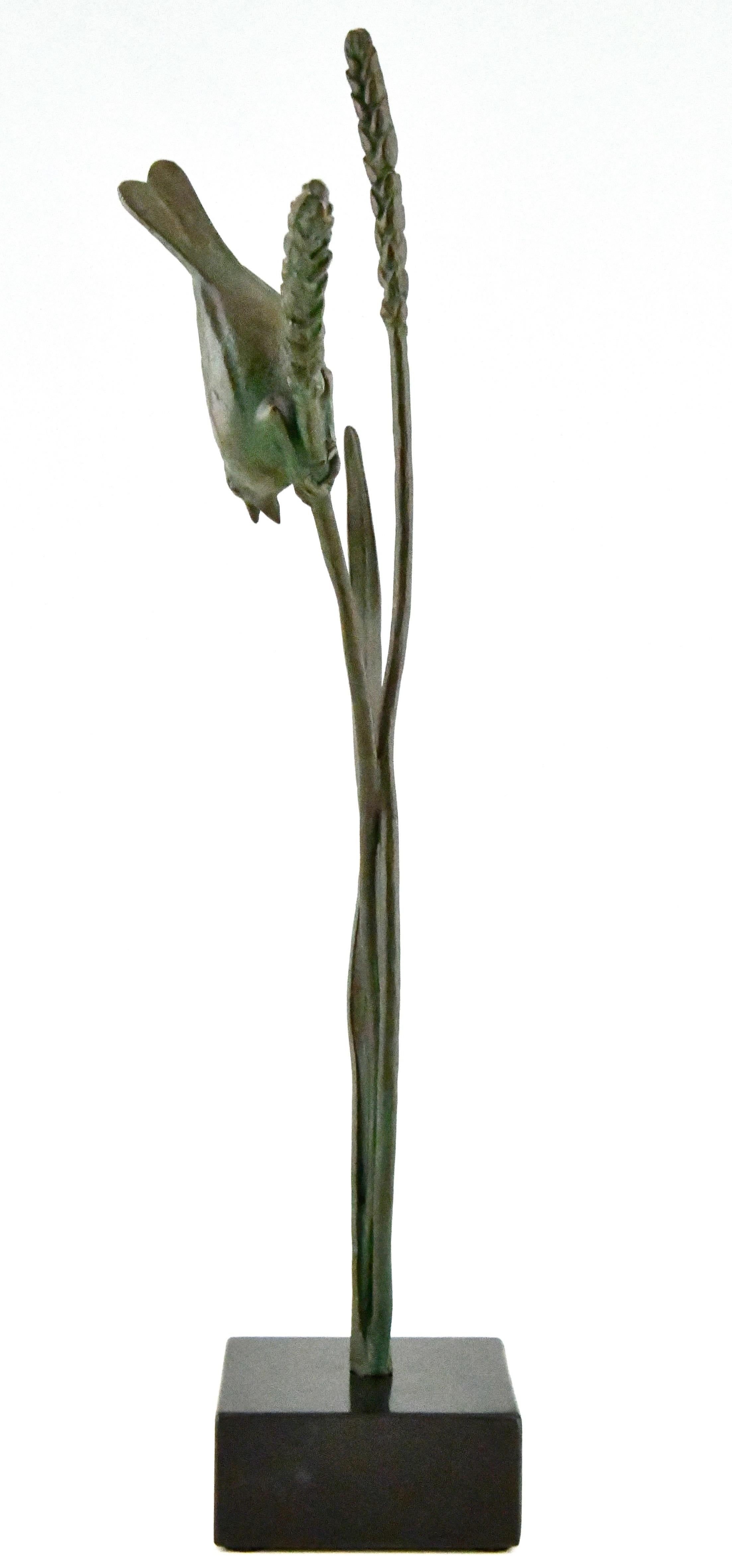 Patinated Art Deco bronze sculpture of a bird on a wheat stalk by Chattel, France 1930 For Sale