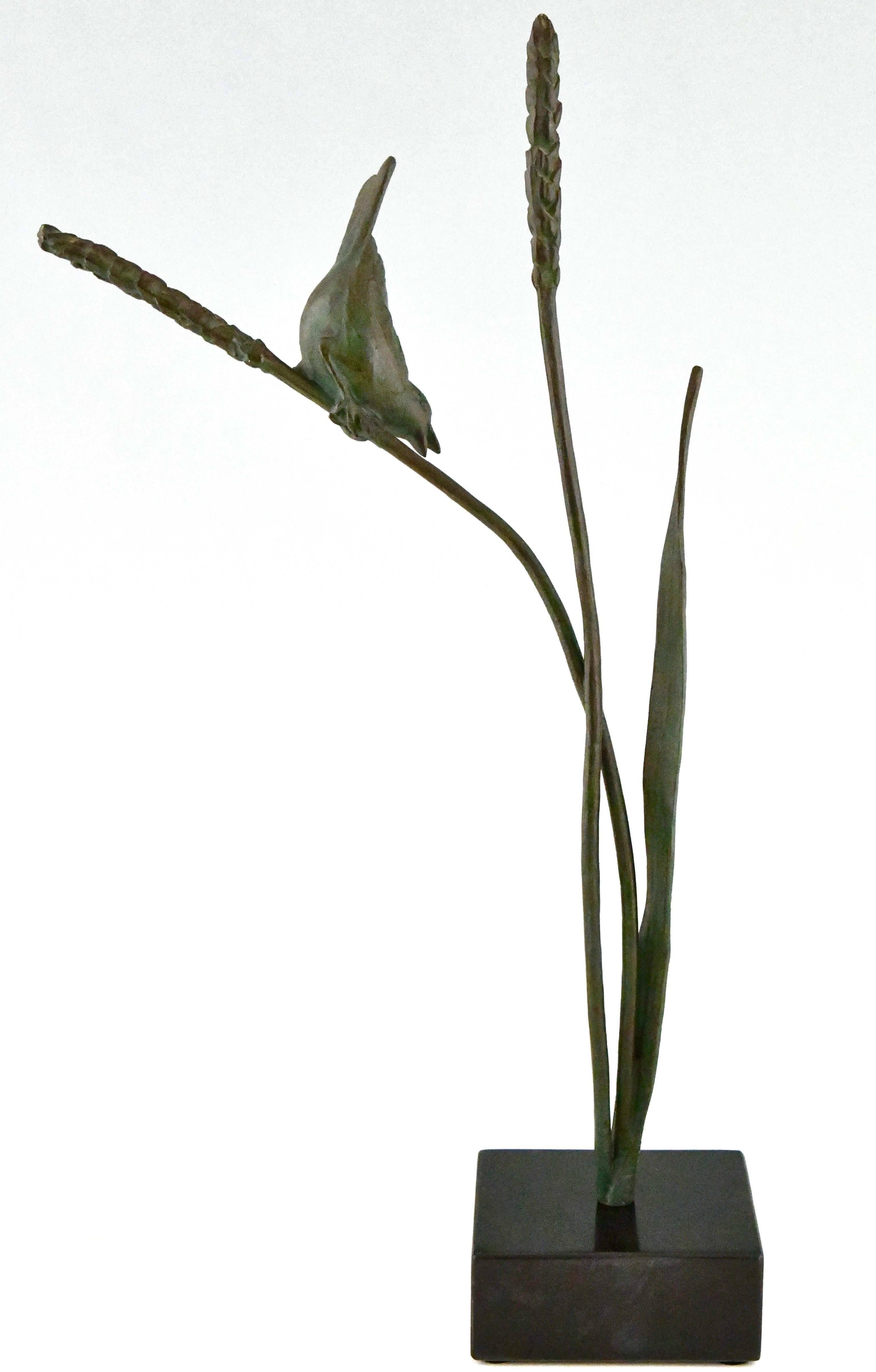 Art Deco bronze sculpture of a bird on a wheat stalk by Chattel, France 1930 In Good Condition For Sale In Antwerp, BE