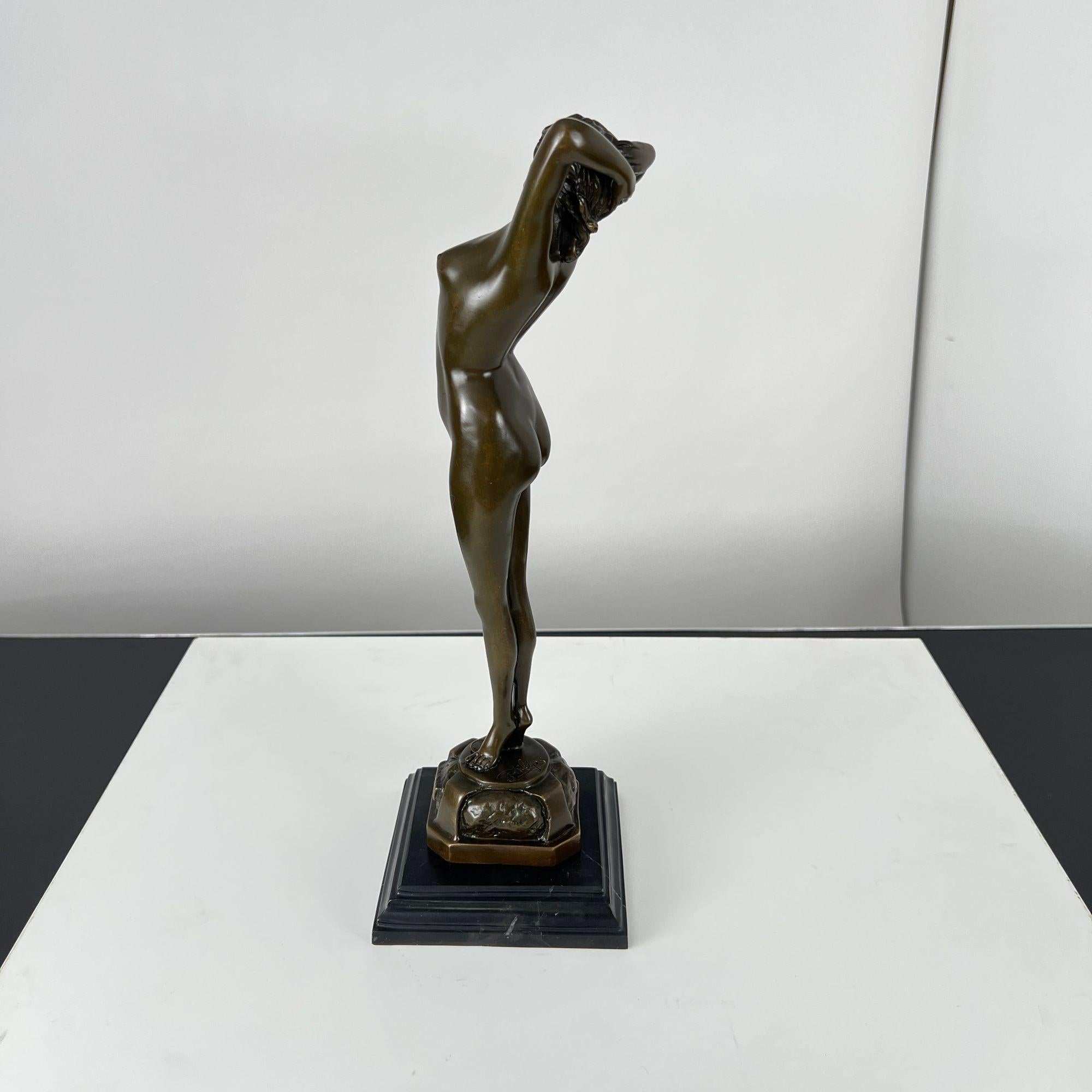 French Art Deco Bronze Sculpture of a Naked Woman, Signed ‘Philips’, Paris, 20th C. For Sale