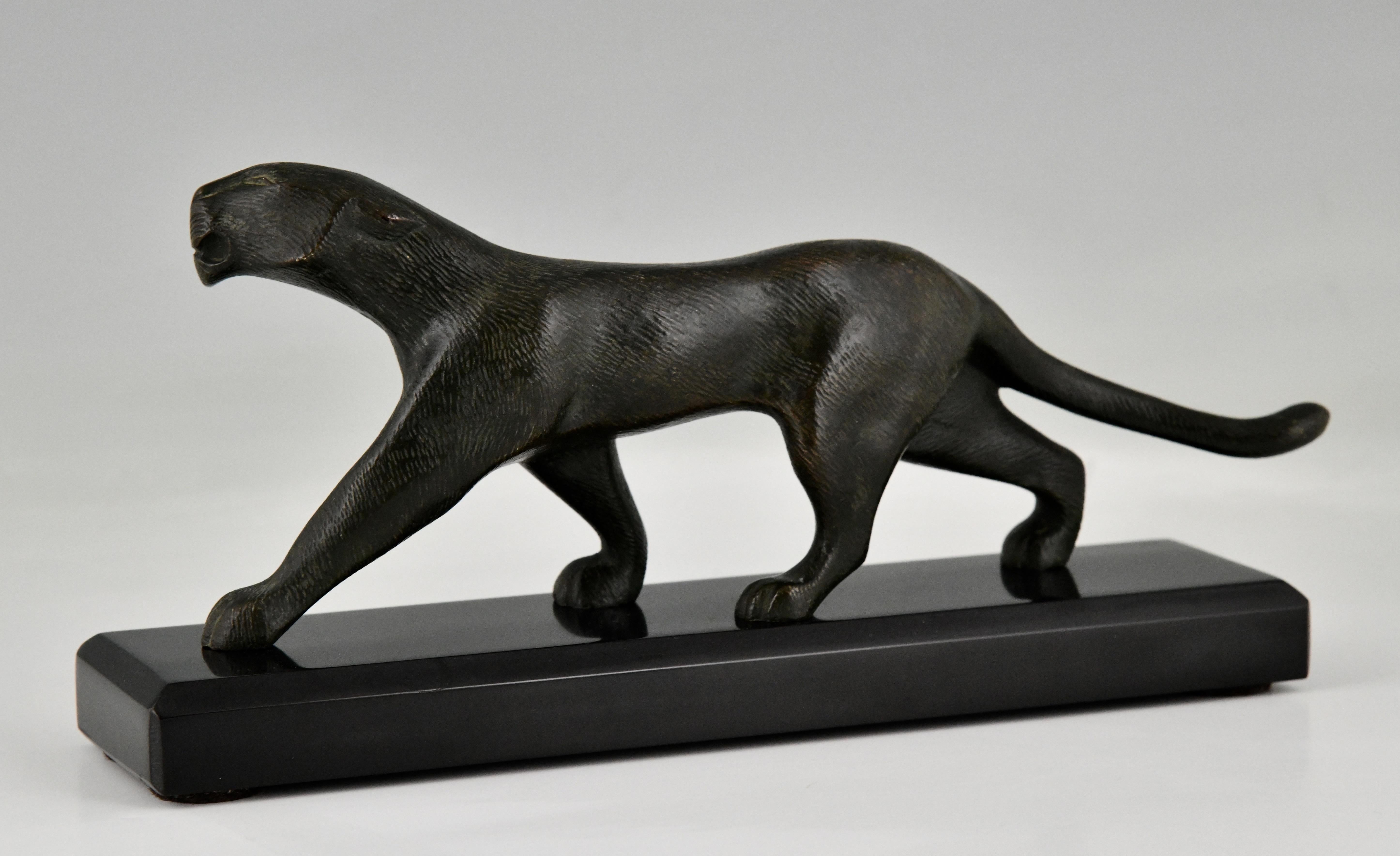 Art Deco Bronze Sculpture of a Panther by Michel Decoux France 1930 In Good Condition In Antwerp, BE