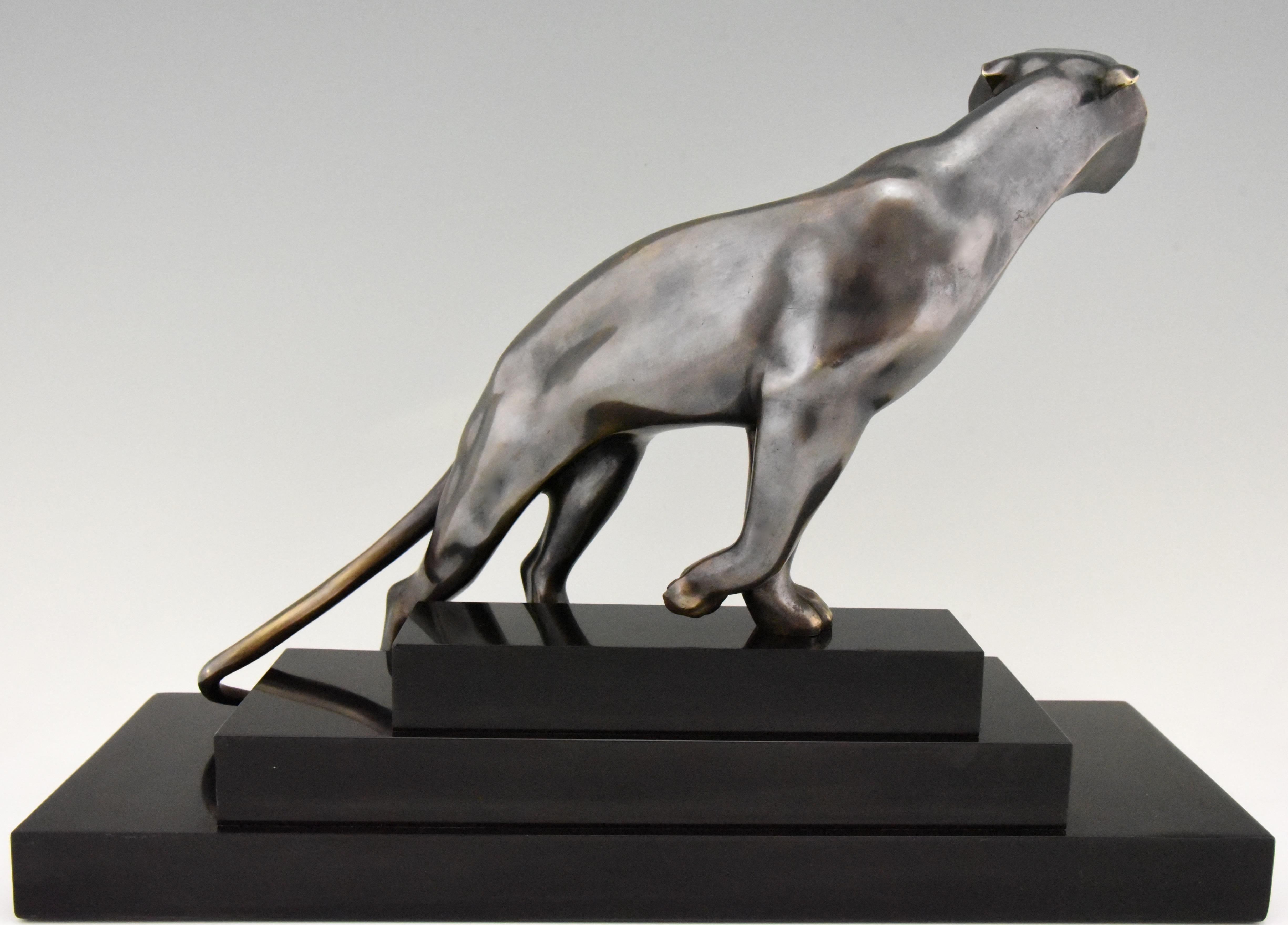 French Art Deco Bronze Sculpture of a Panther Georges Lavroff, 1925