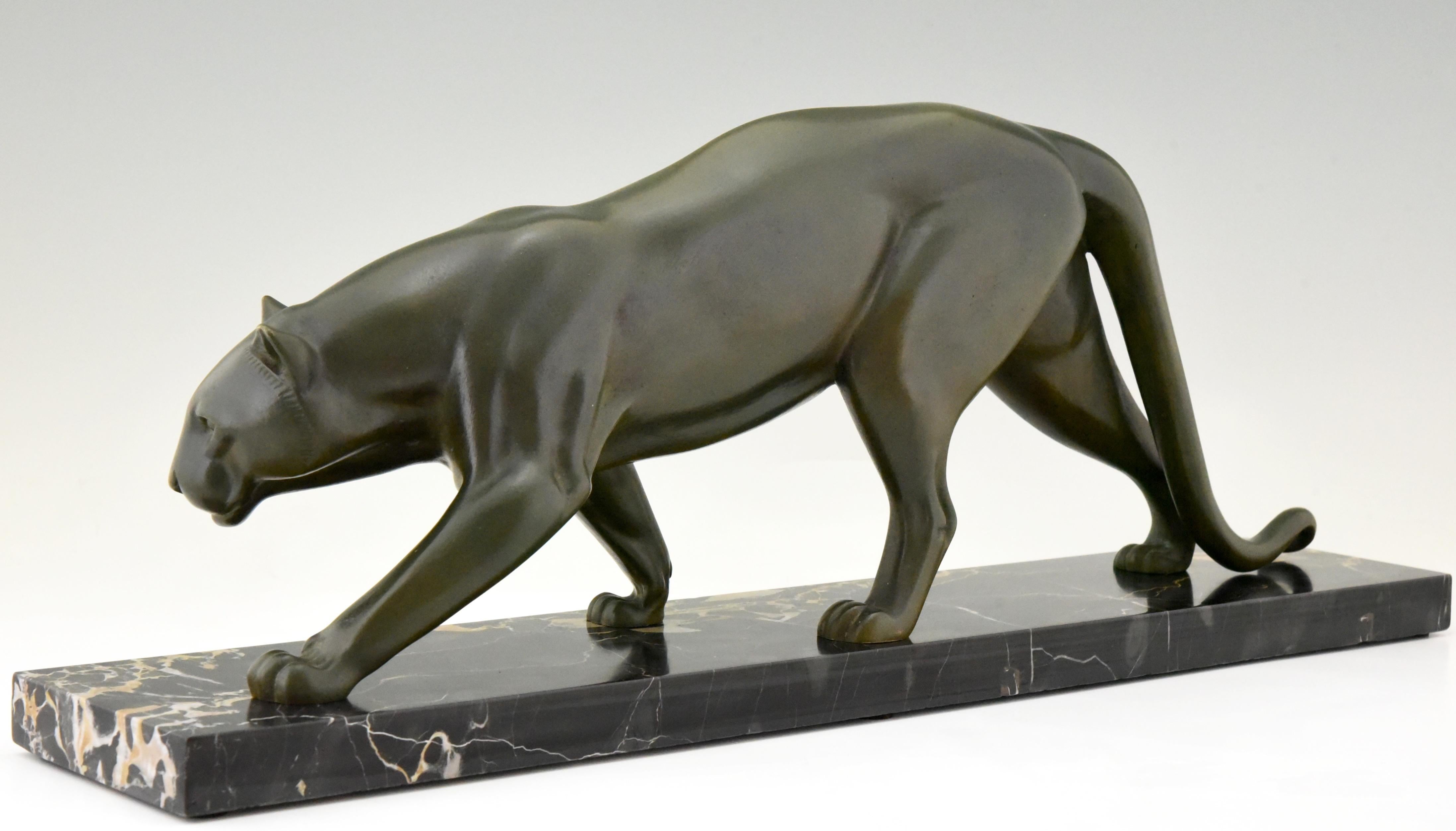 Art Deco Bronze Sculpture of a Panther Irenee Rochard, 1930, France In Good Condition In Antwerp, BE