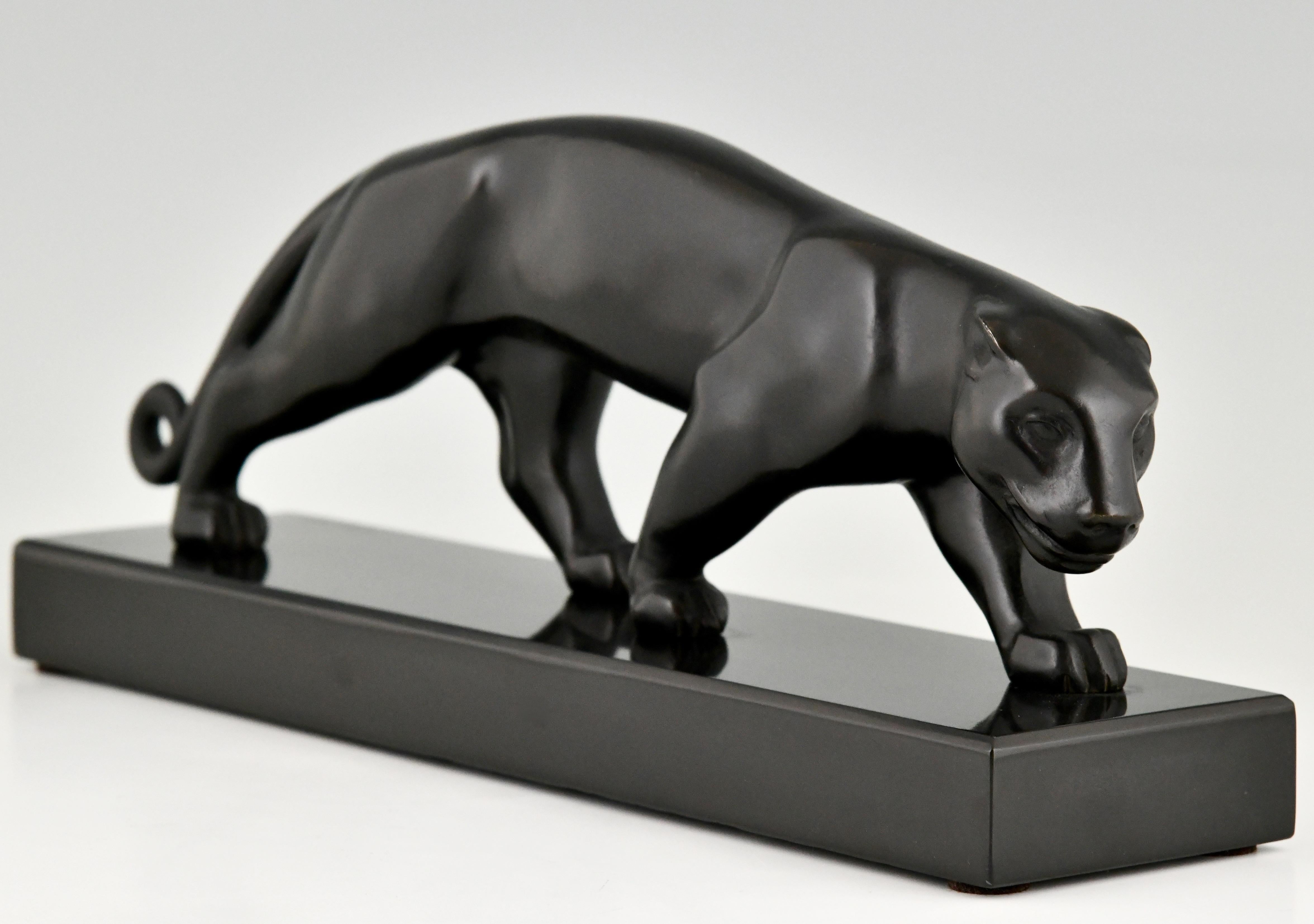 French Art Deco Bronze Sculpture of a Panther Lucien Alliot, France, 1925