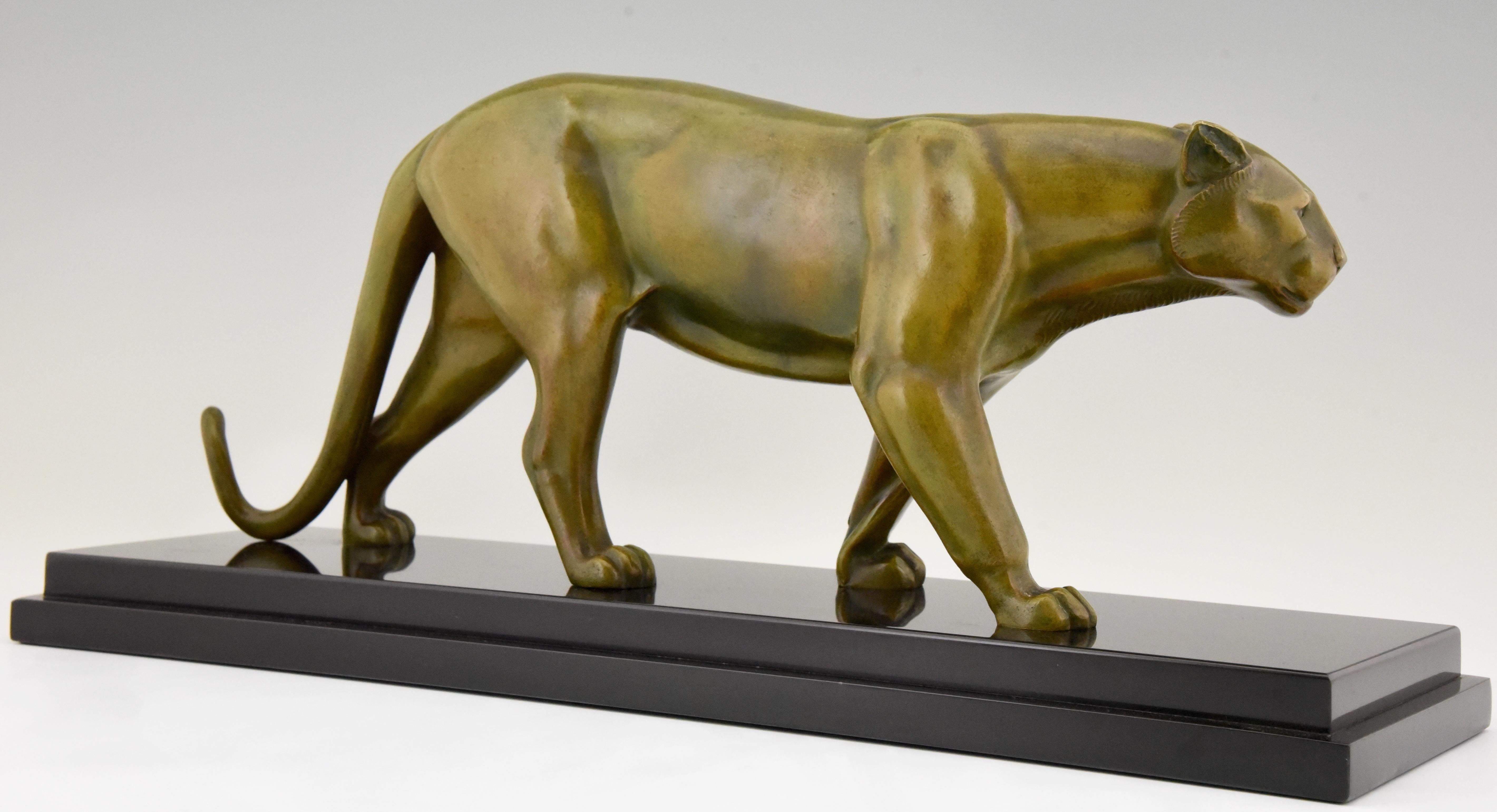 Art Deco Bronze Sculpture of a Panther M. Leducq, France, 1930 In Good Condition In Antwerp, BE