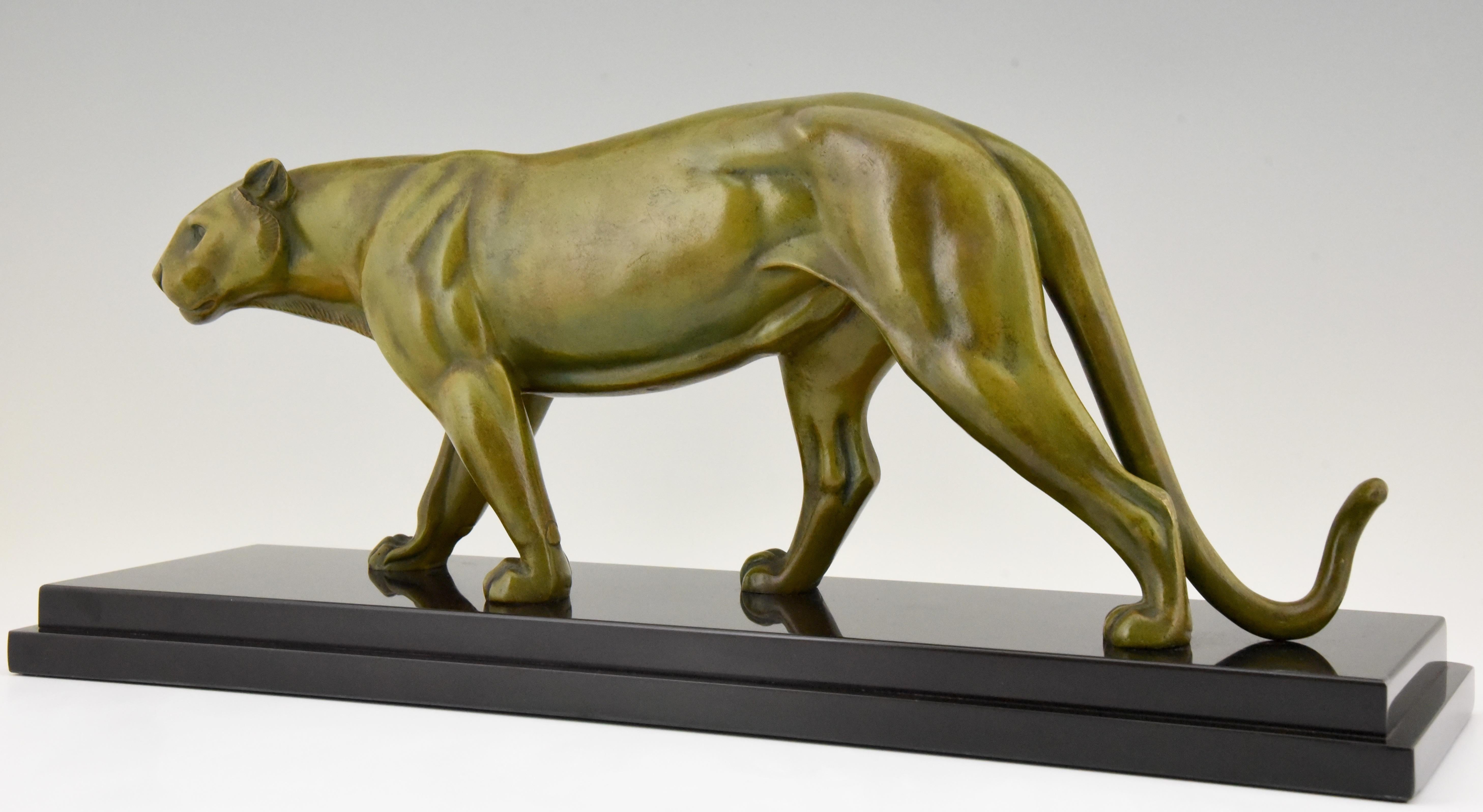 Art Deco Bronze Sculpture of a Panther M. Leducq, France, 1930 3
