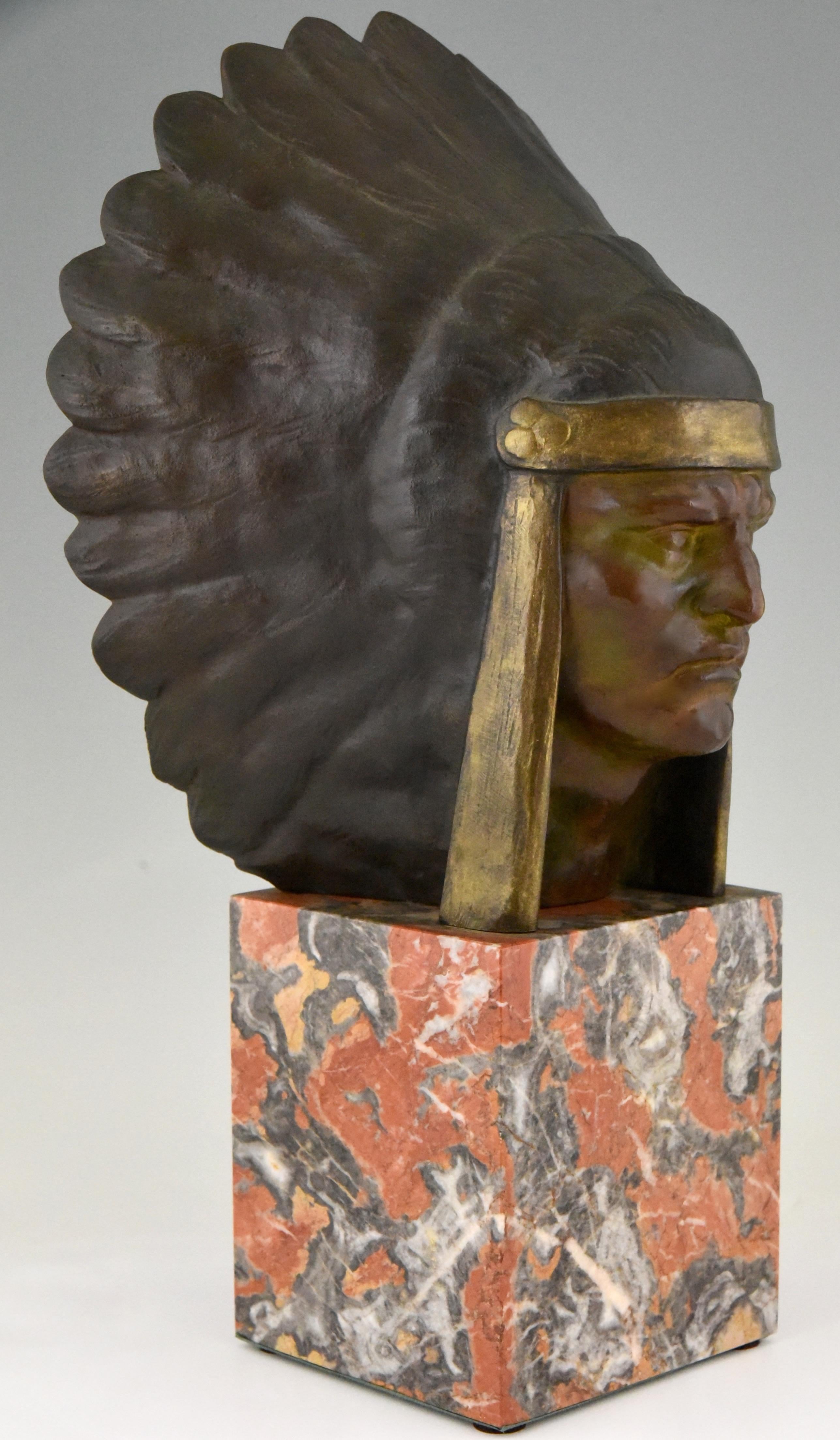 Art Deco Bronze Sculpture of an Indian with Headdress Georges Garreau, 1930 2