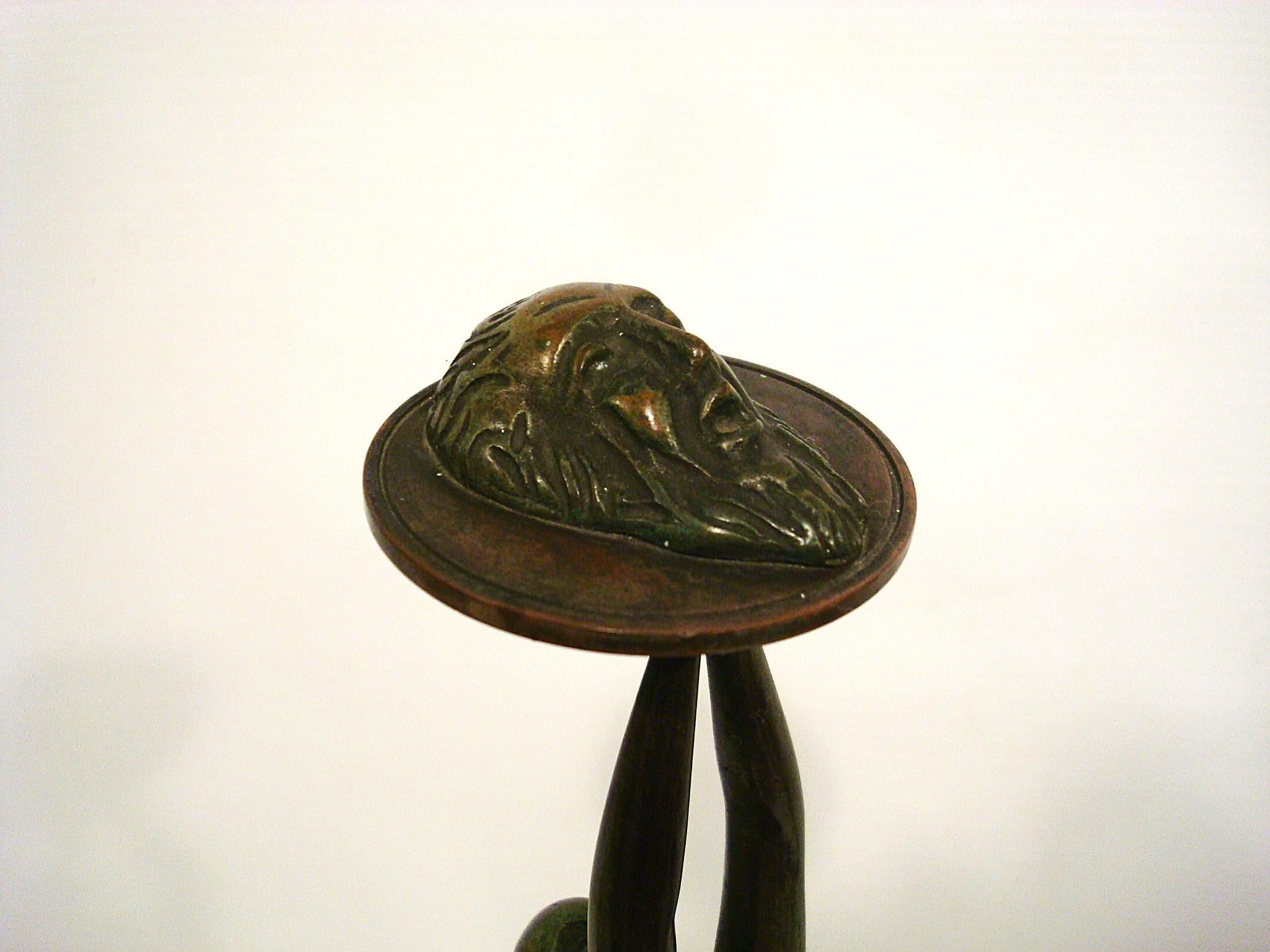 Scultura in bronzo Art Deco di Salomè con testa di Giovanni Battista In condizioni buone in vendita a Buenos Aires, Olivos
