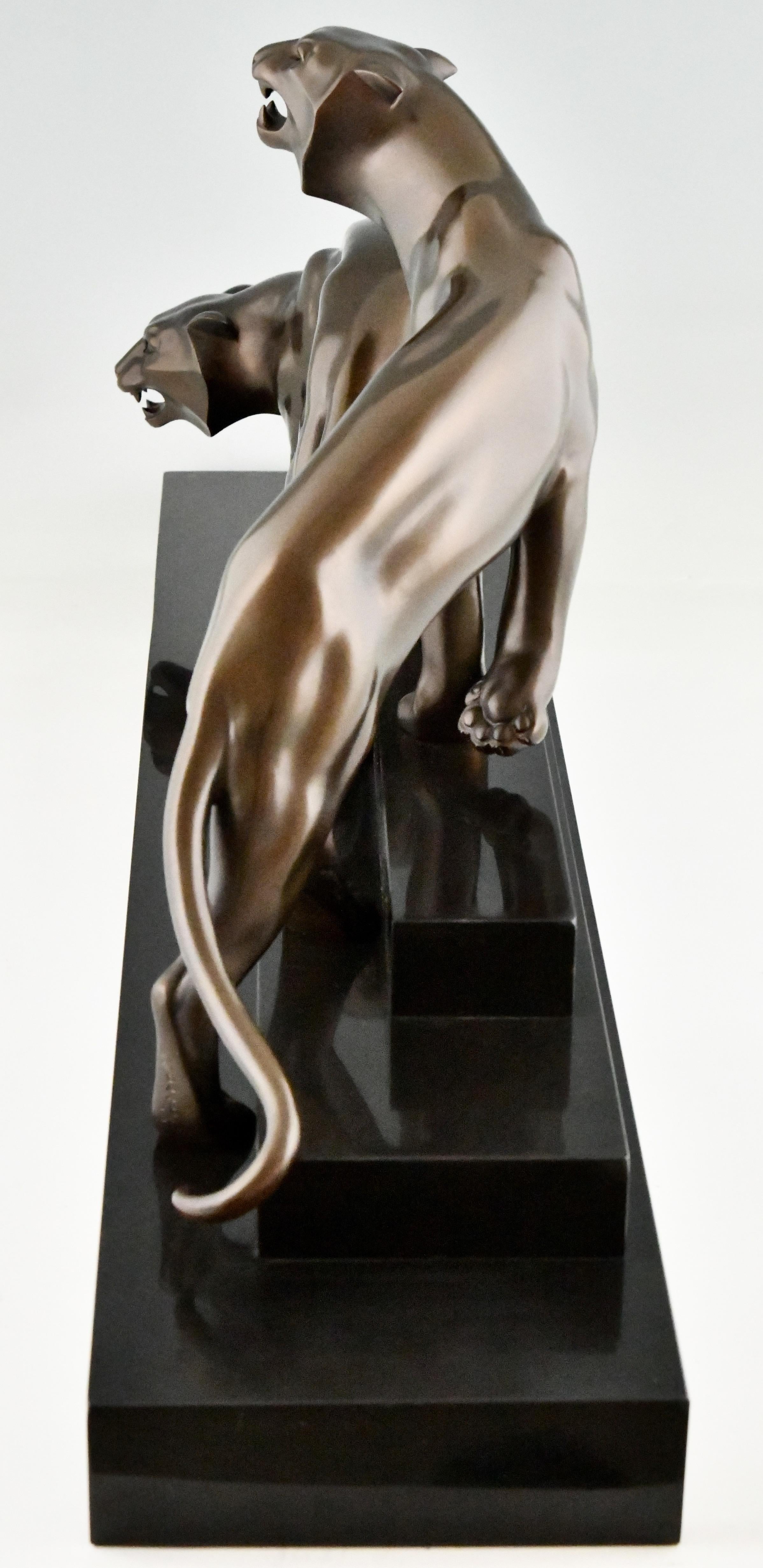Art Deco Bronze Sculpture of Two Panthers by Georges Lavroff, 1925 2