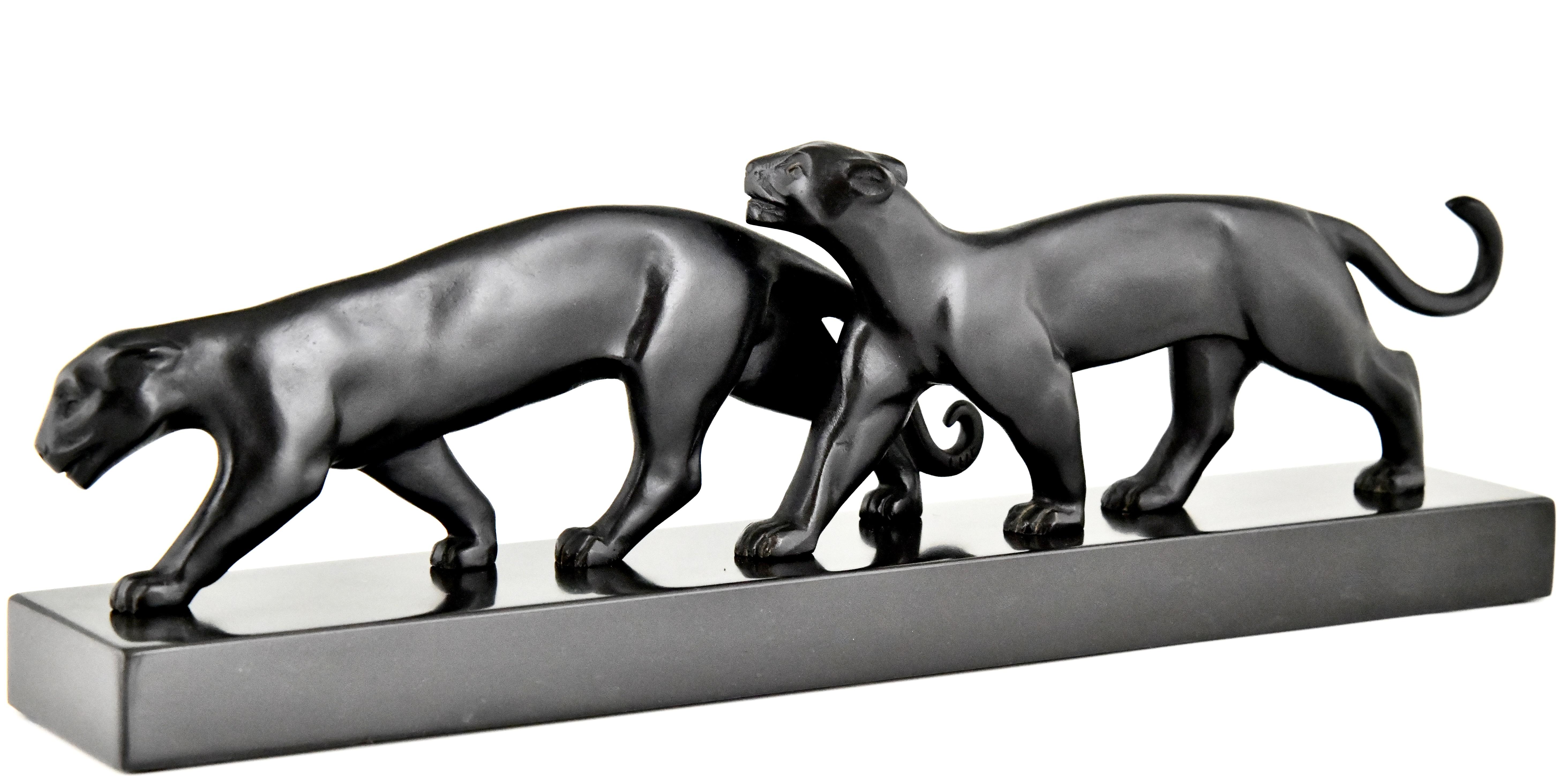 Patinated Art Deco bronze sculpture of two panthers Lucien Alliot France 1930