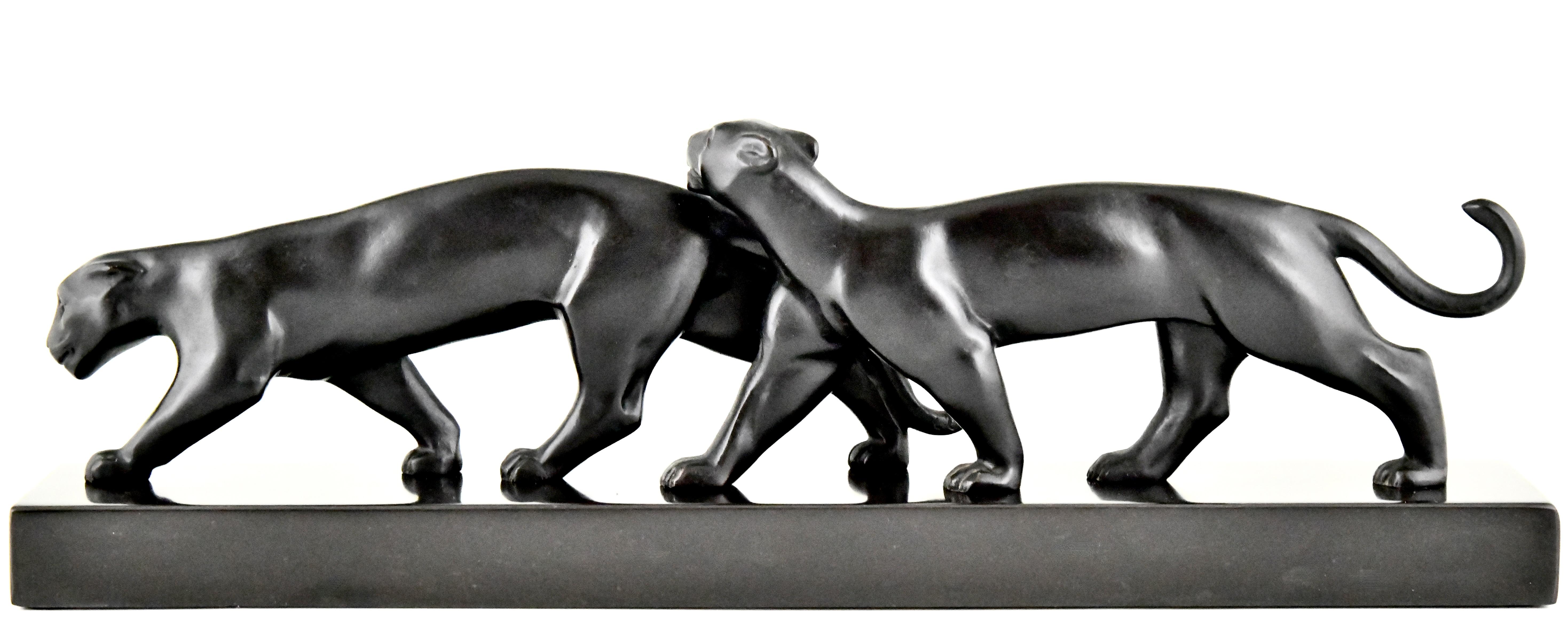 Art Deco bronze sculpture of two panthers Lucien Alliot France 1930 In Good Condition In Antwerp, BE