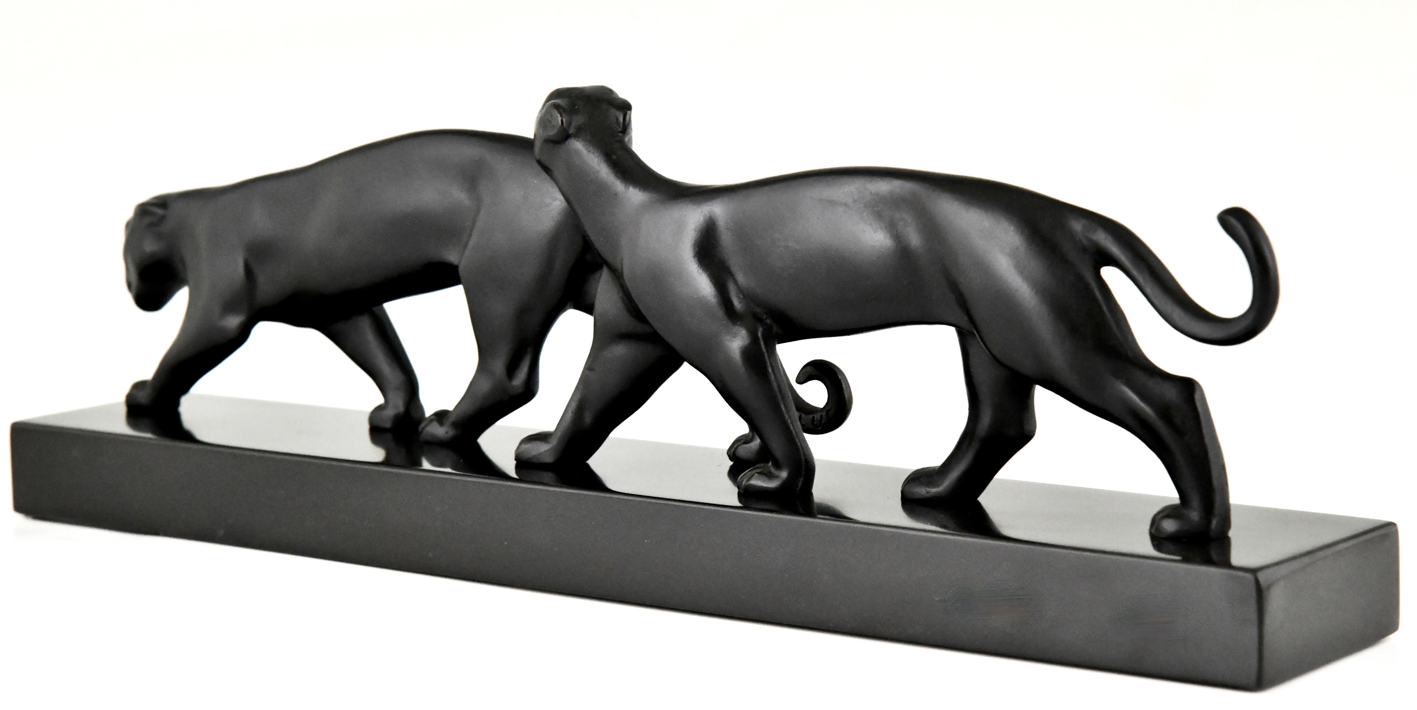 Mid-20th Century Art Deco bronze sculpture of two panthers Lucien Alliot France 1930