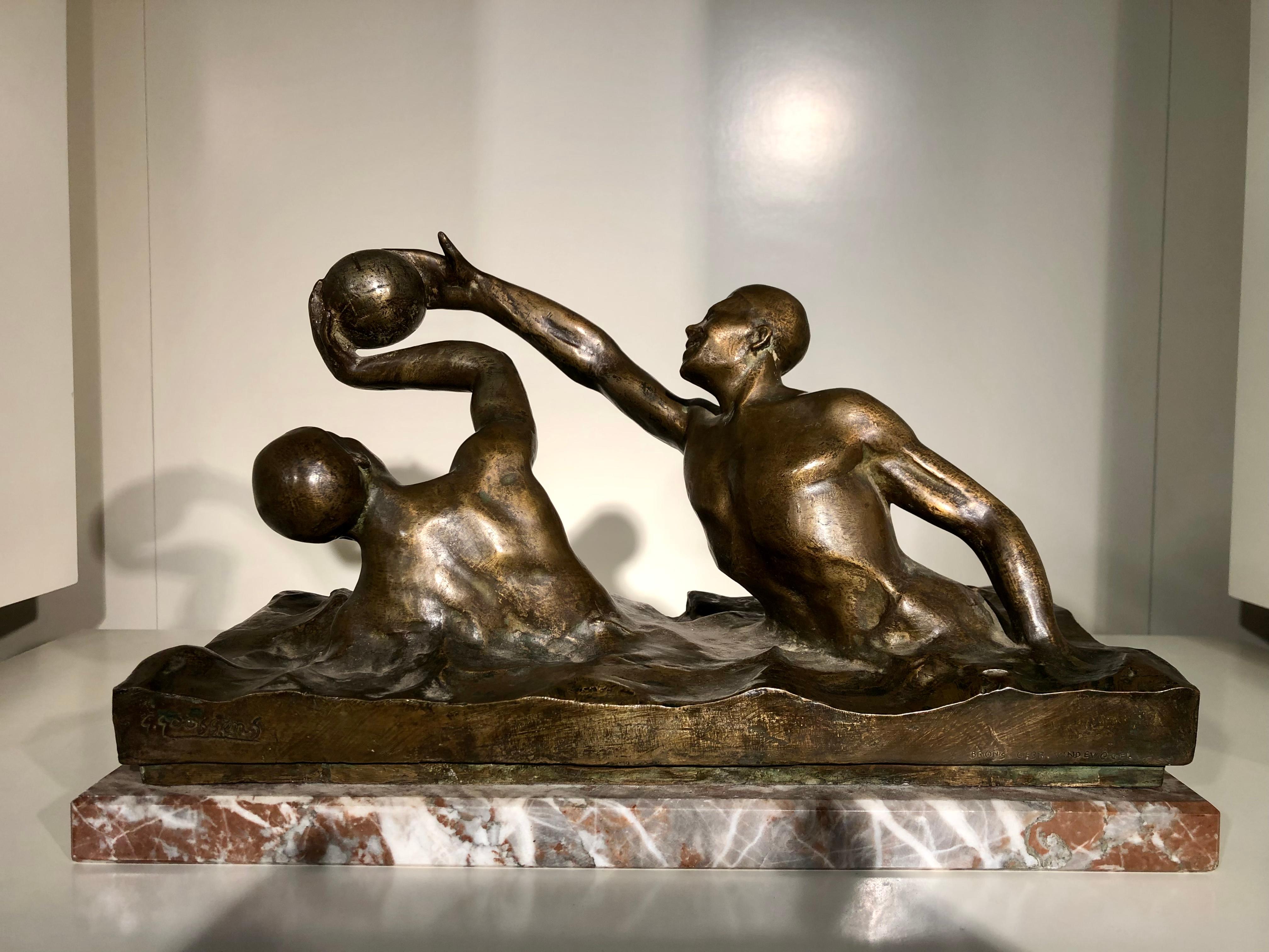Bronze of 2 water polo players by G.Goossens with foundry mark of Vindenvogel on a marble base.
Water Sports subjects are rarely seen on the market.