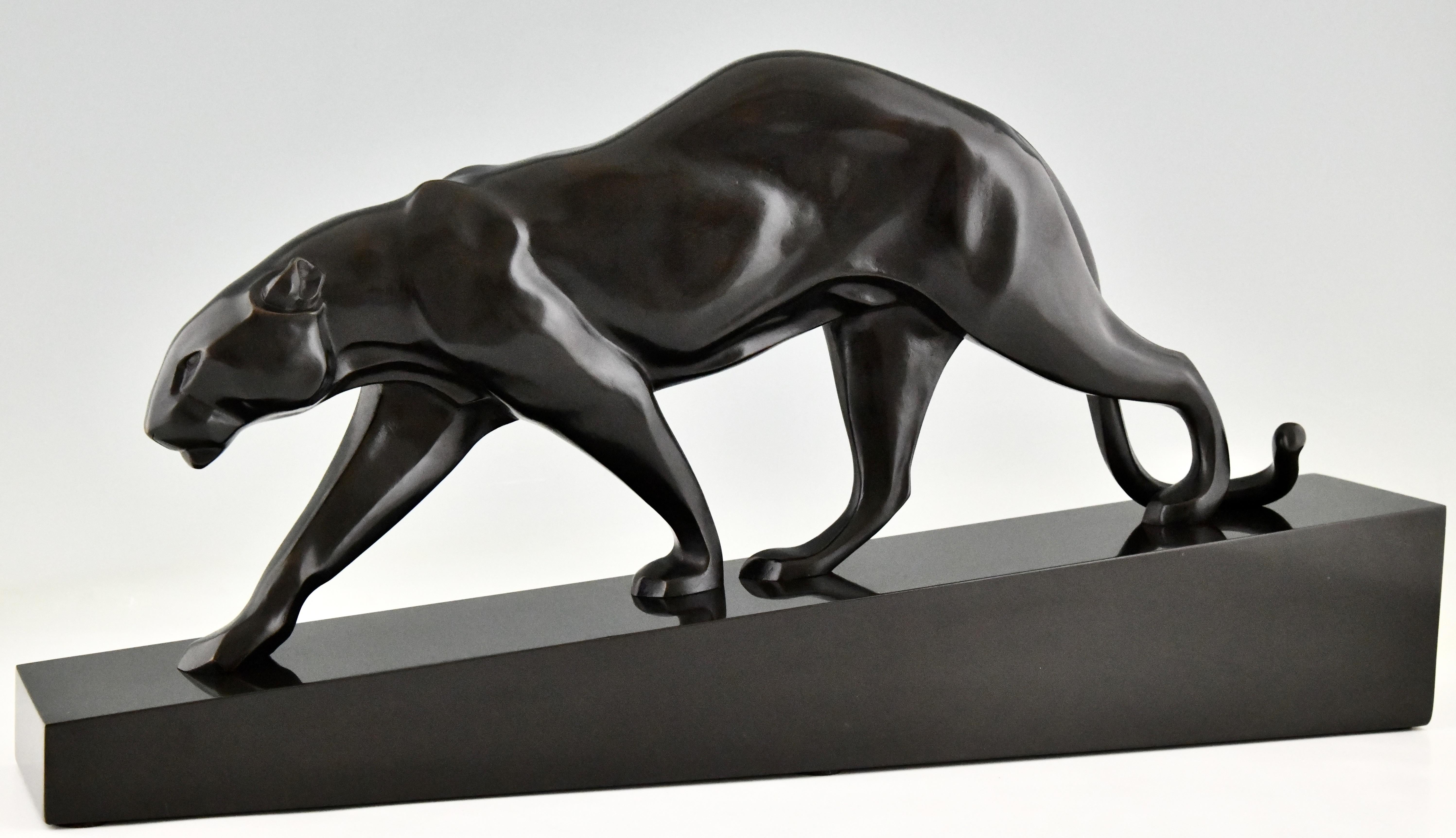 Art Deco Bronzeskulptur Panther von Maurice Prost, Gießerei Susse Frères 1930 (Art déco) im Angebot
