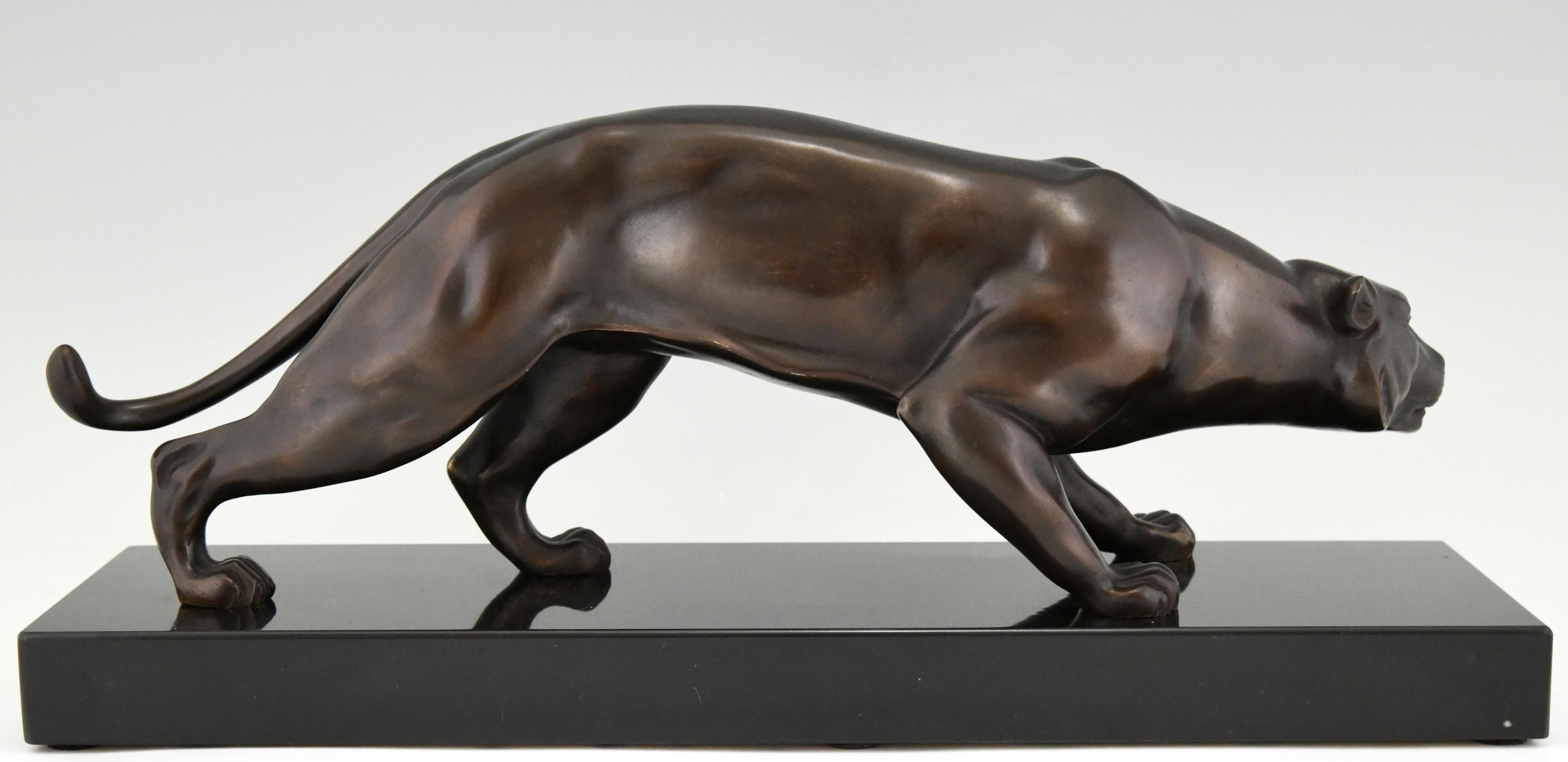 Mid-20th Century Art Deco Bronze Sculpture Panther J. Brault, France, 1930