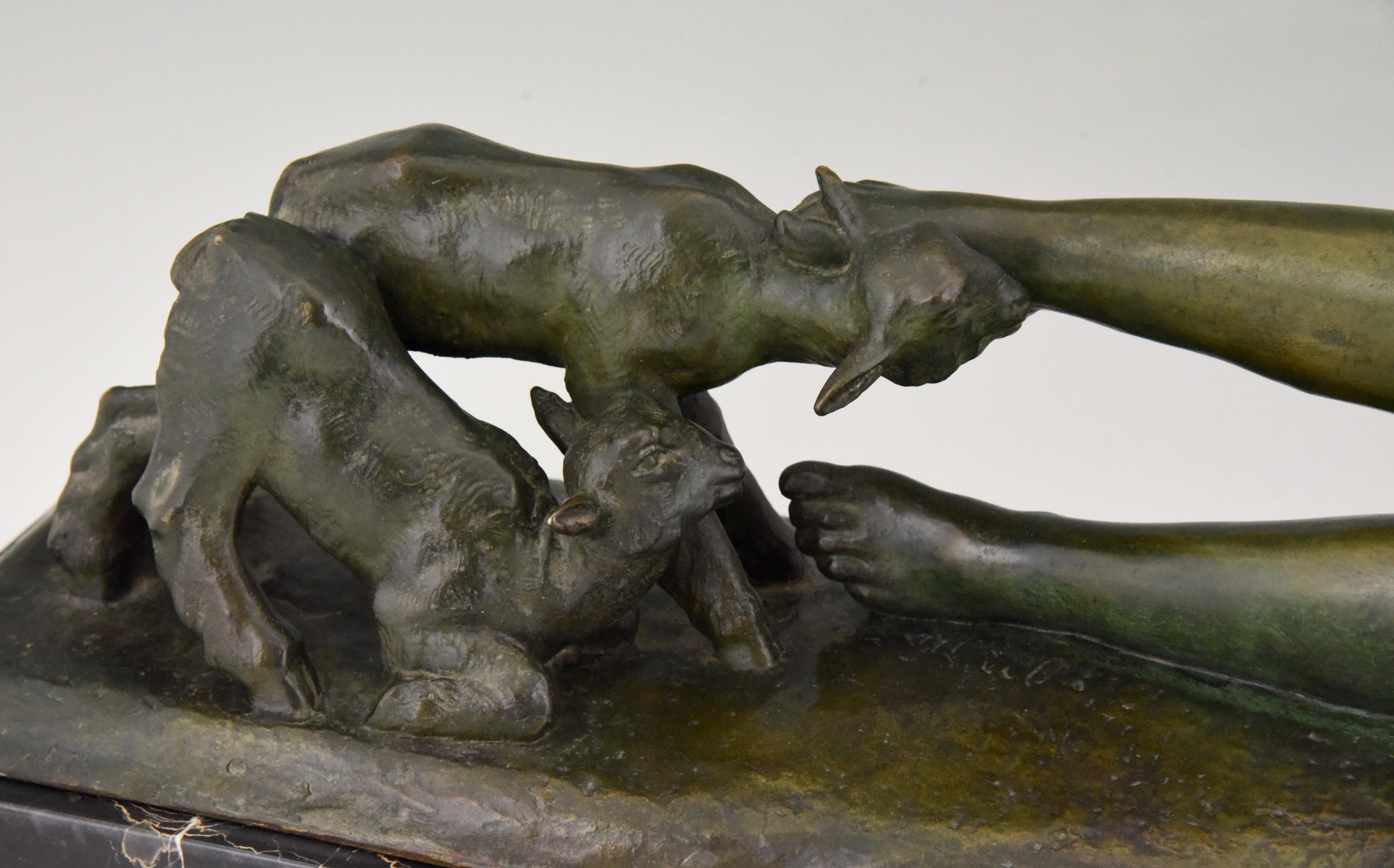 Art Deco Bronze Sculpture Reclining Nude with Goats Georges Gori, France, 1930 For Sale 1