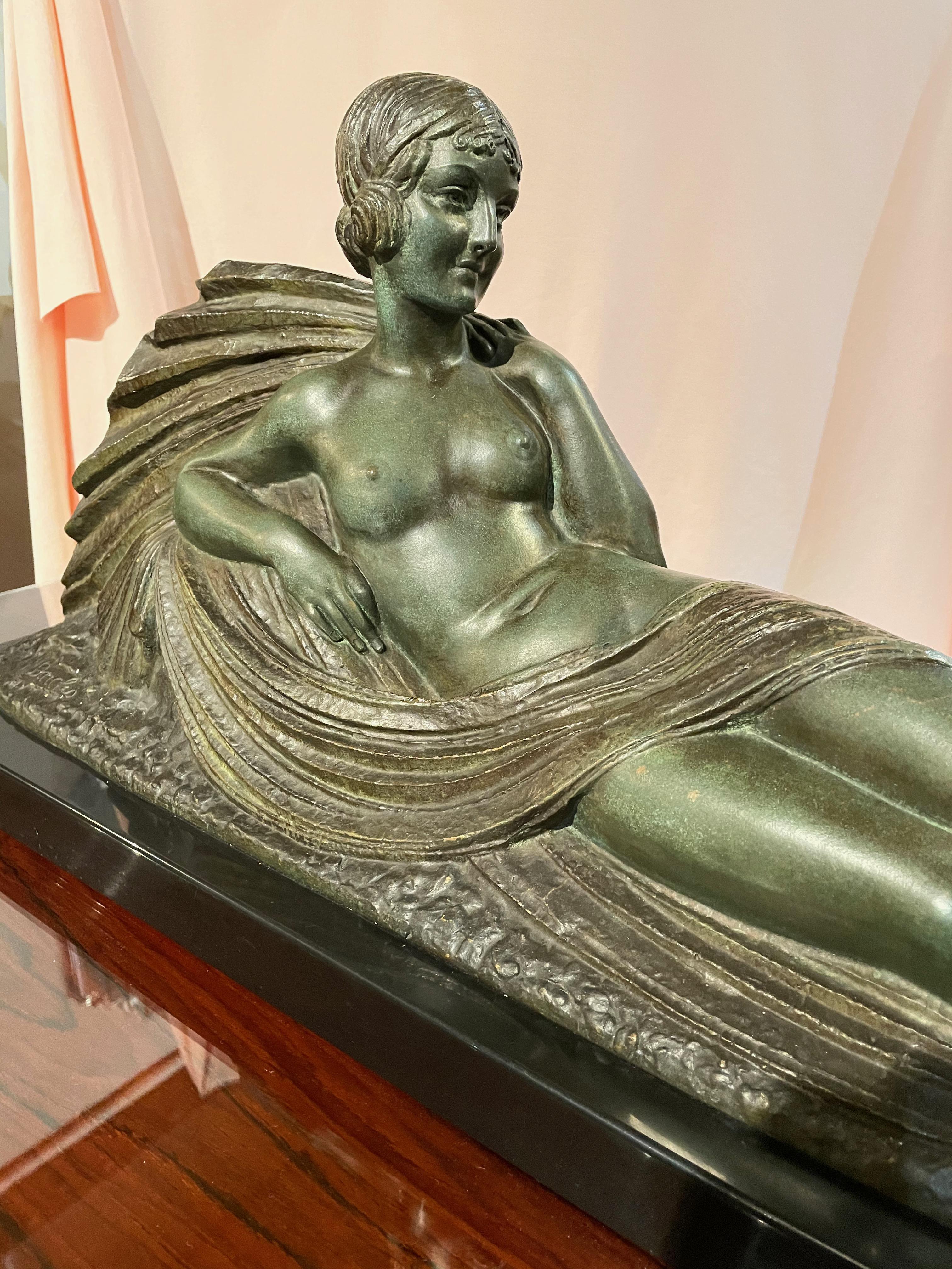 Art Deco Bronze Sculpture Reclining Woman by Darcles For Sale 3