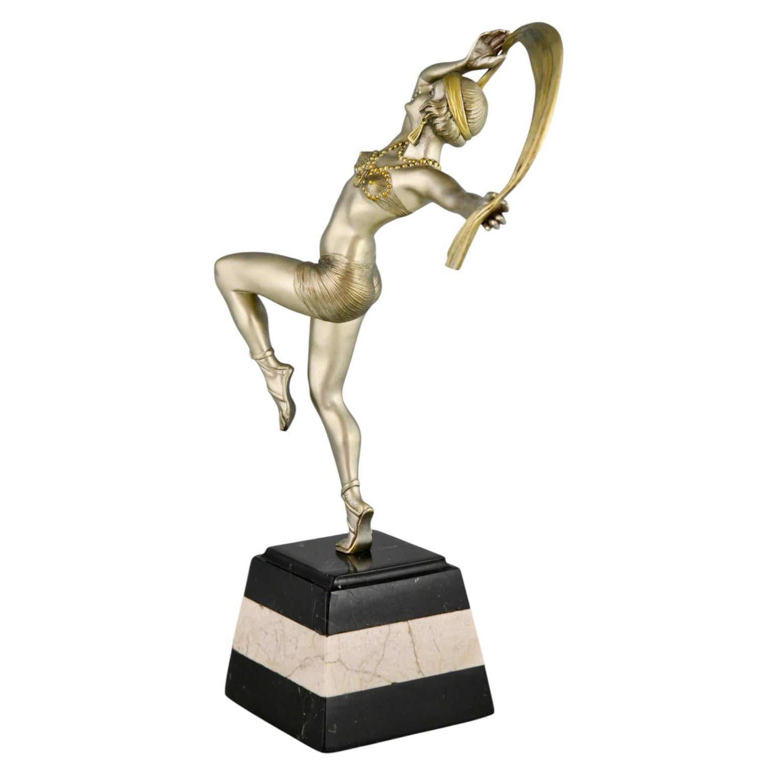 Escultura Art Déco de bronce Bailarina con bufanda de R. Varnier 1925 principios del siglo XX en venta