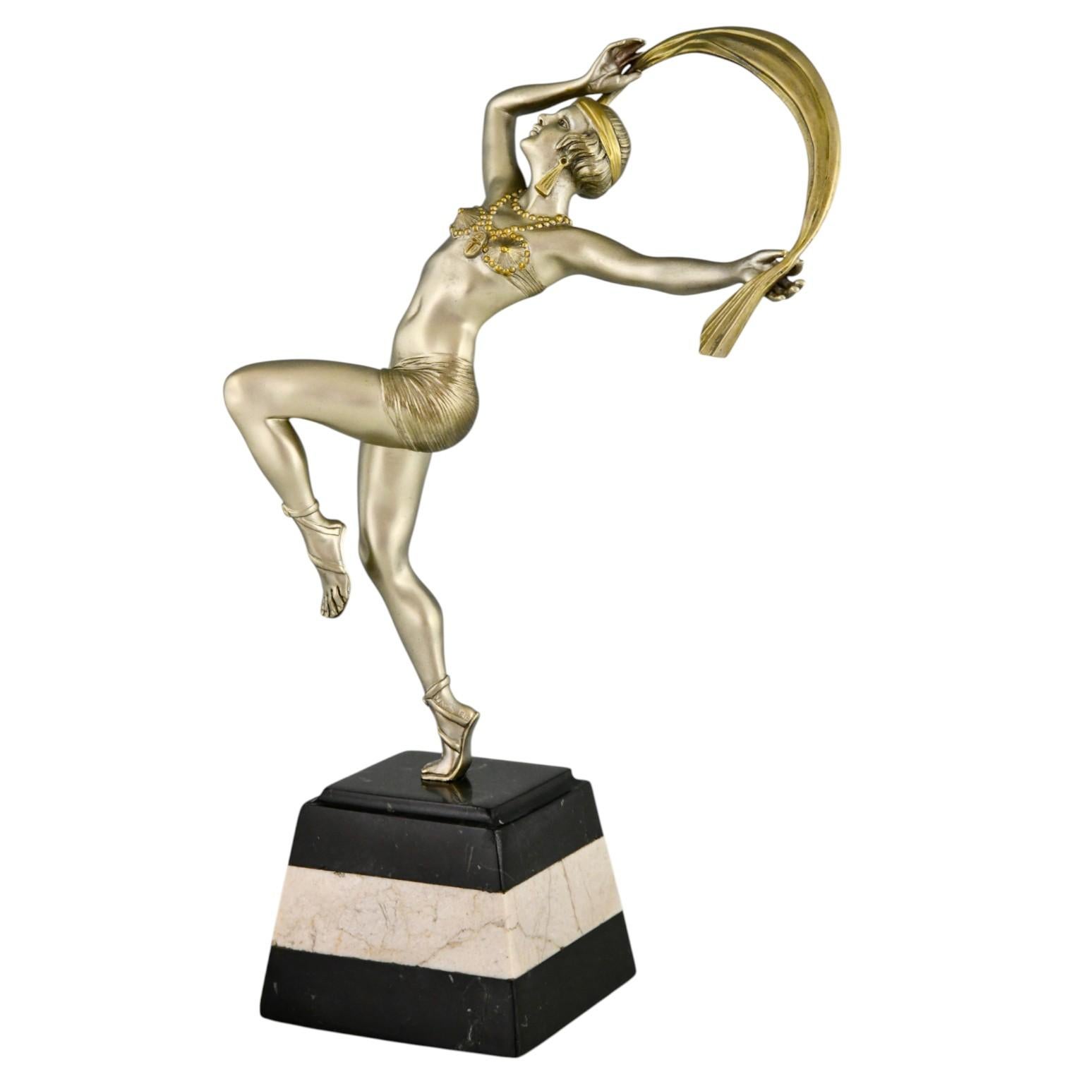 Escultura Art Déco de bronce Bailarina con bufanda de R. Varnier 1925 Bronce en venta