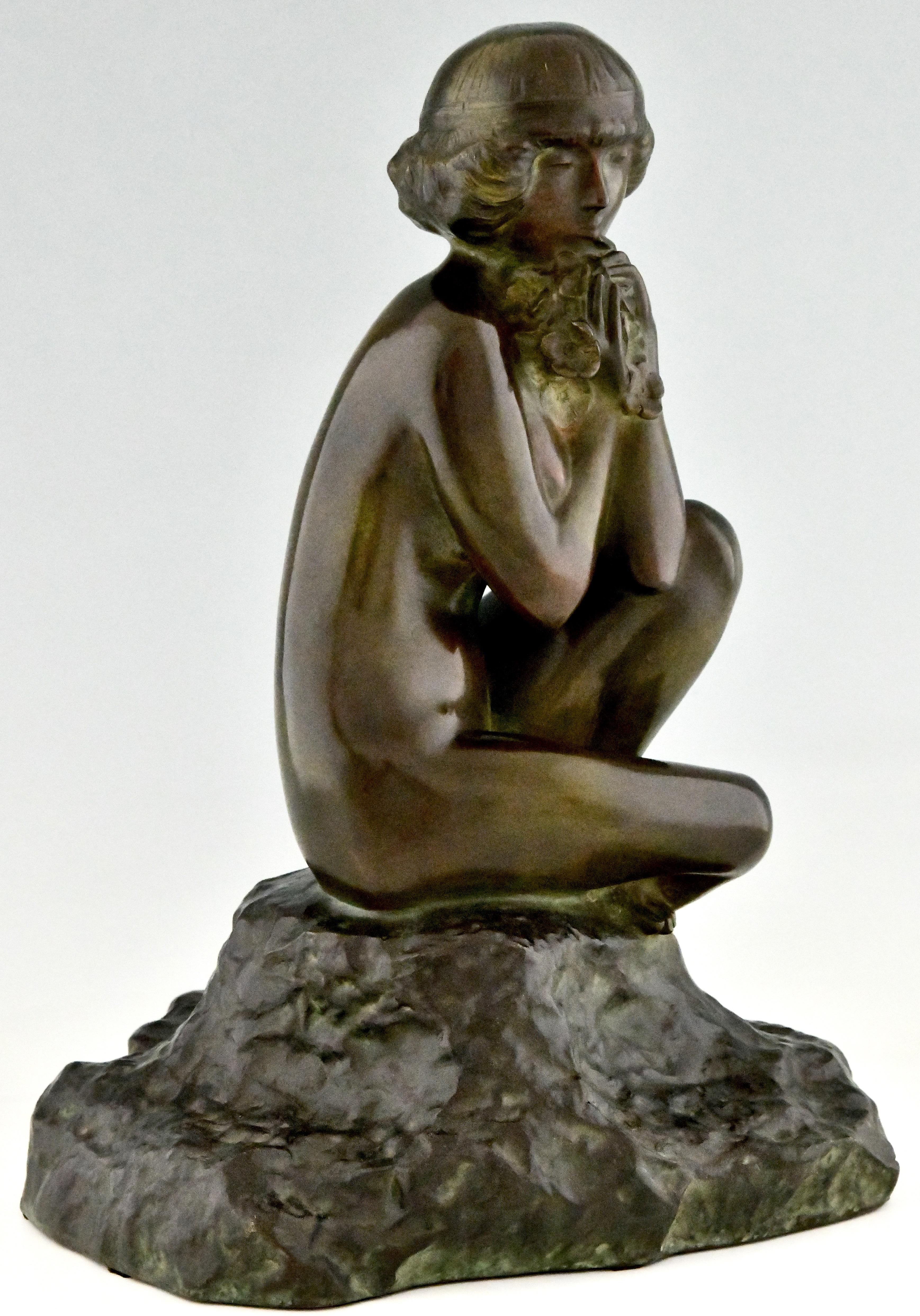 French Art Deco Bronze Sculpture Seated Nude with Flowers by Real Del Sarte, 1920 For Sale