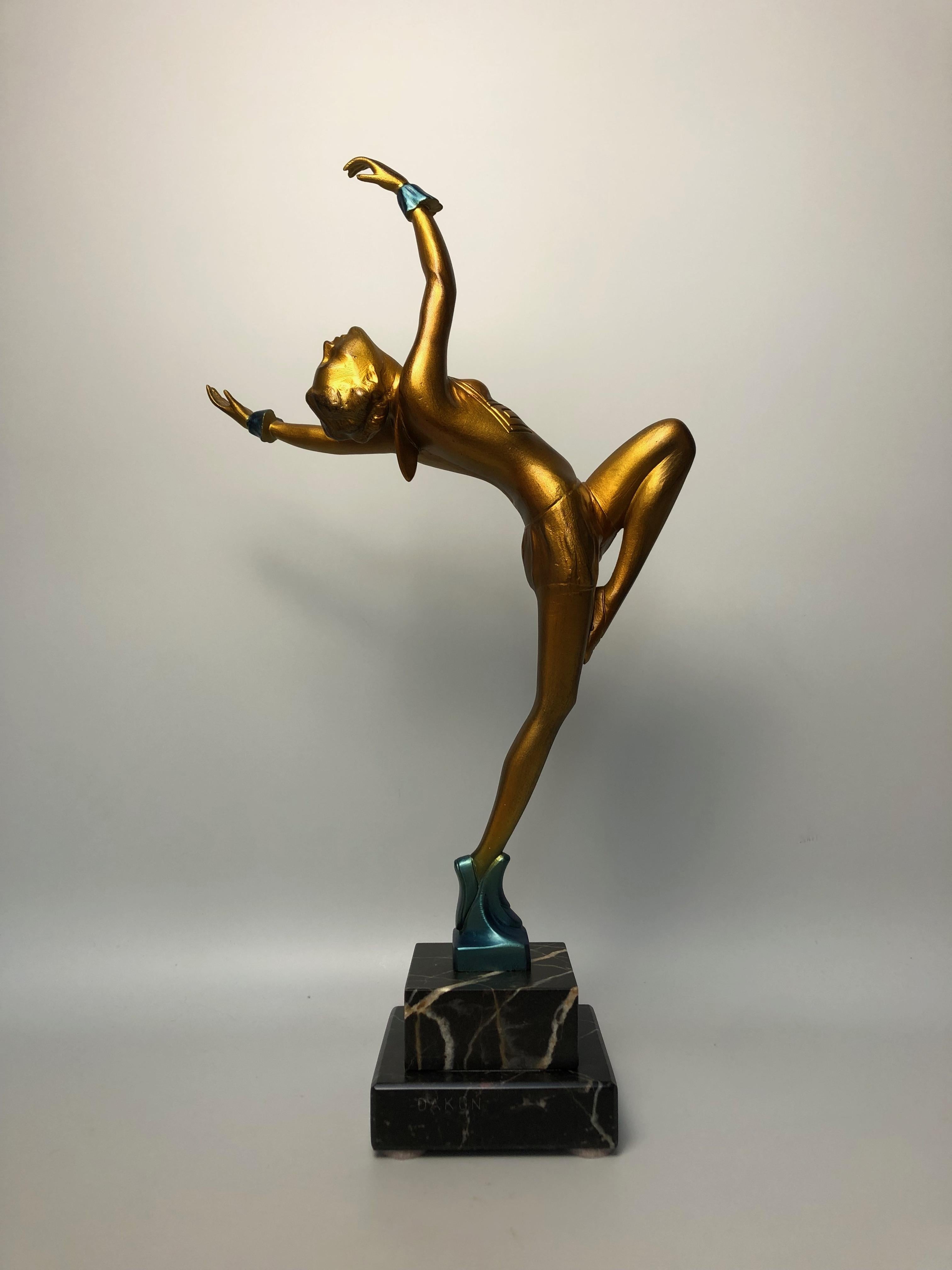 Art Deco Bronze Sculpture Signed Dakon (Stefan)) In Excellent Condition For Sale In NANTES, FR