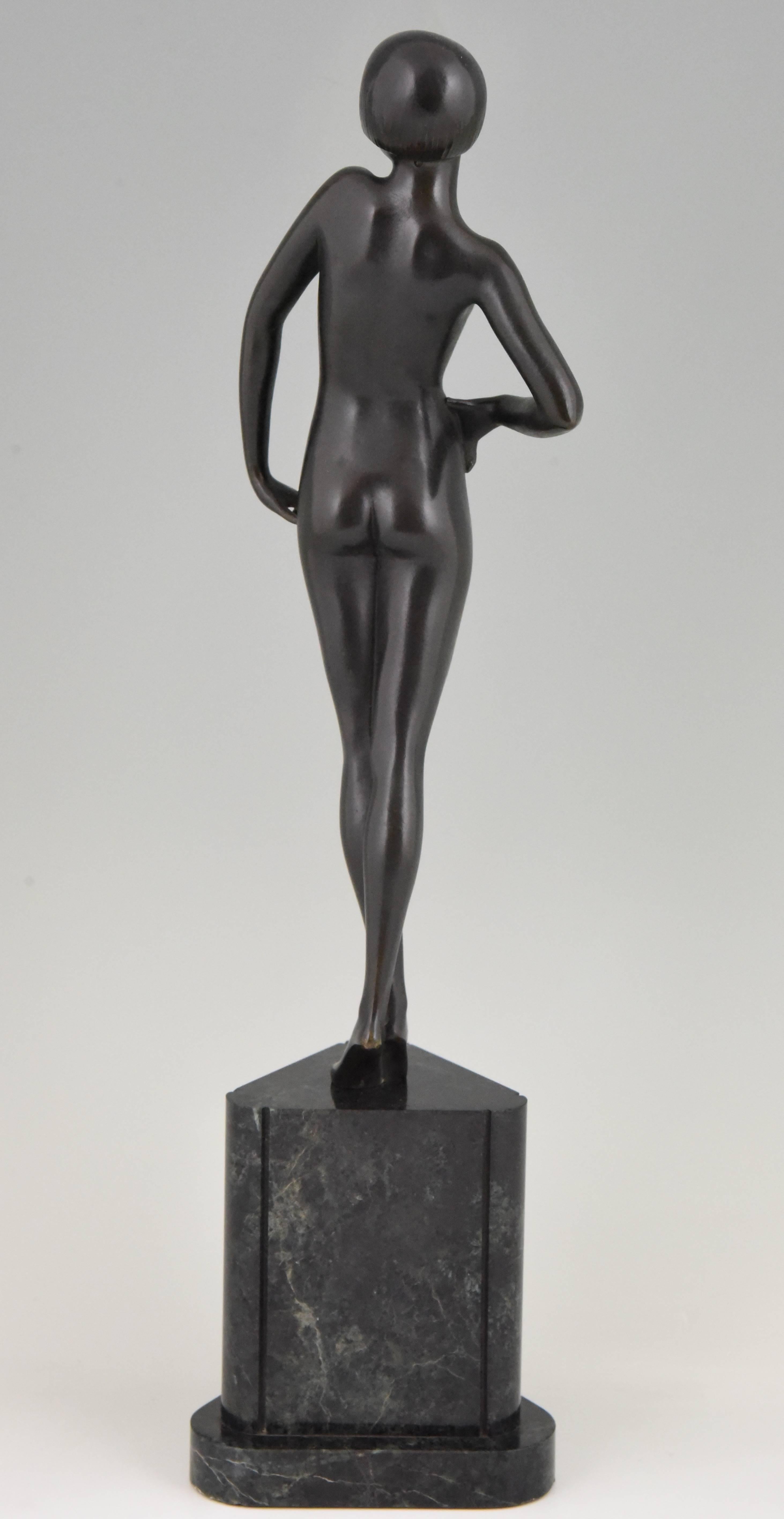 Art Deco Bronze Sculpture Standing Nude Pride by Philippe Devriez, France, 1925 In Excellent Condition In Antwerp, BE