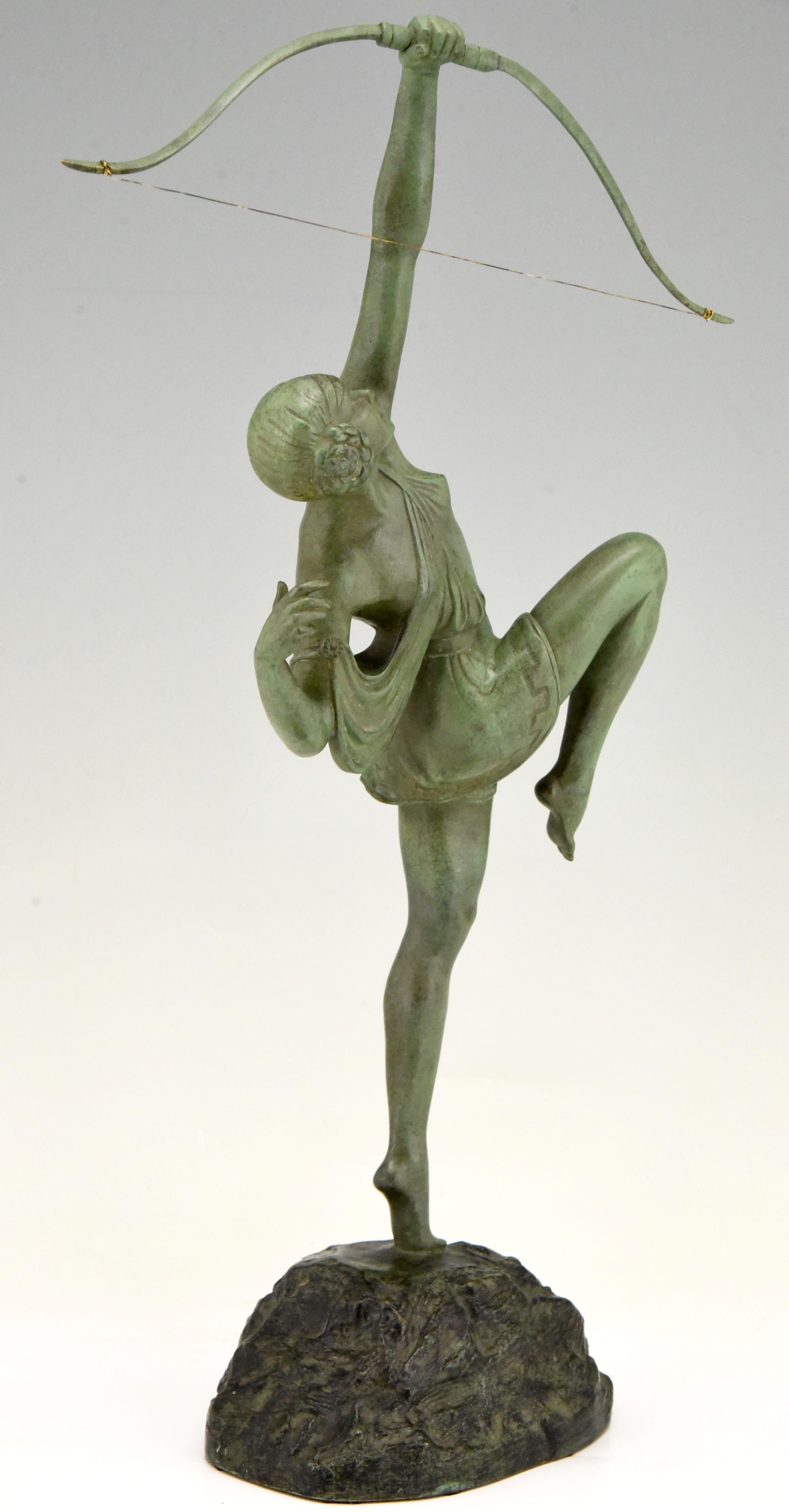 Patinated Art Deco Bronze Sculpture Woman with Bow Diana Pierre Le Faguays, 1925