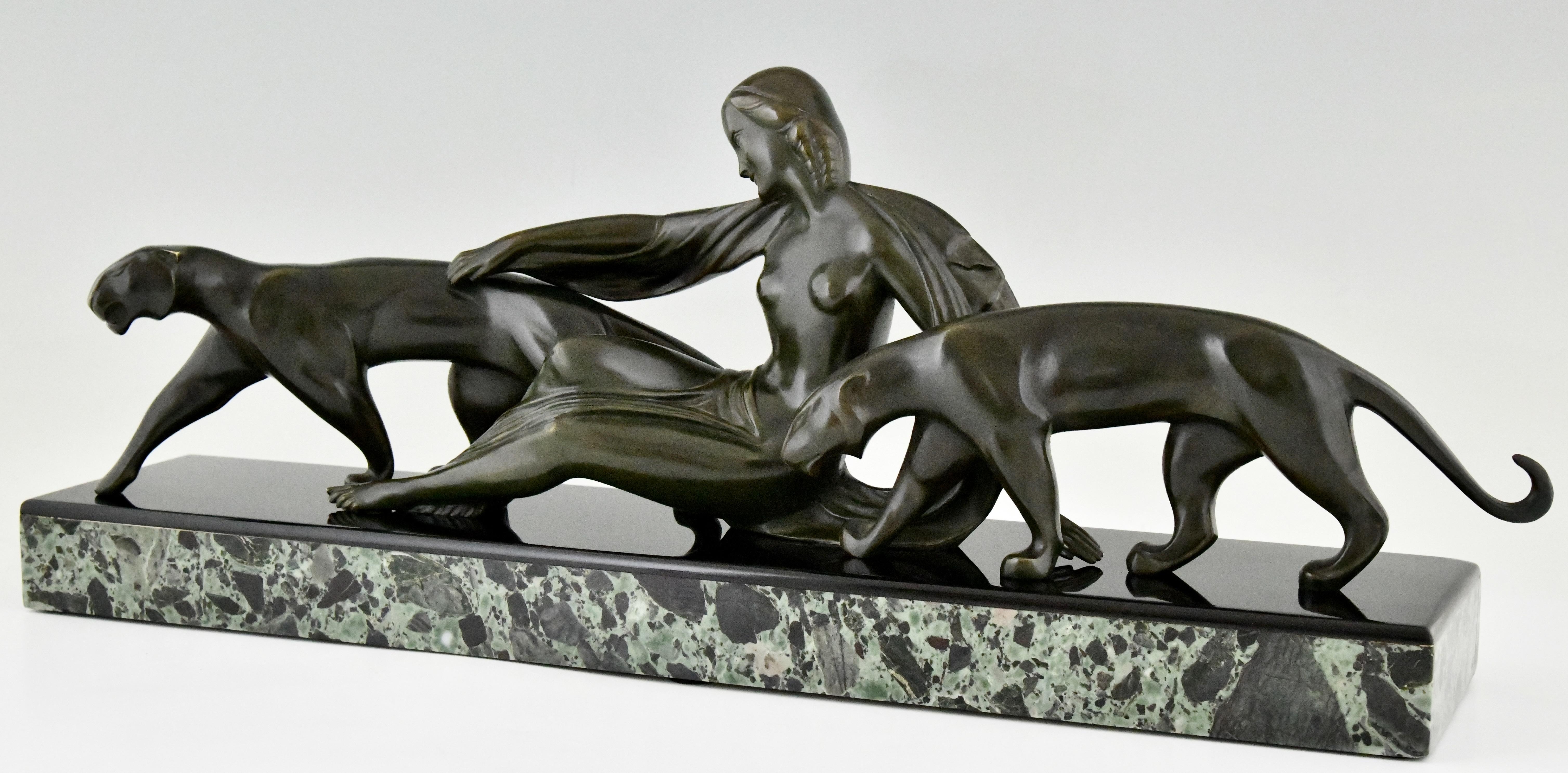 Art Deco bronze sculpture woman with panthers signed by Michel Decoux 1920 For Sale 2