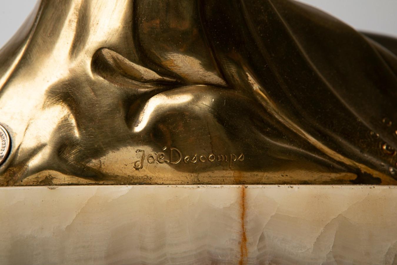 Art-Déco-Bronze „Sitzende Frau“ Künstler Joe Descomps (Art déco) im Angebot