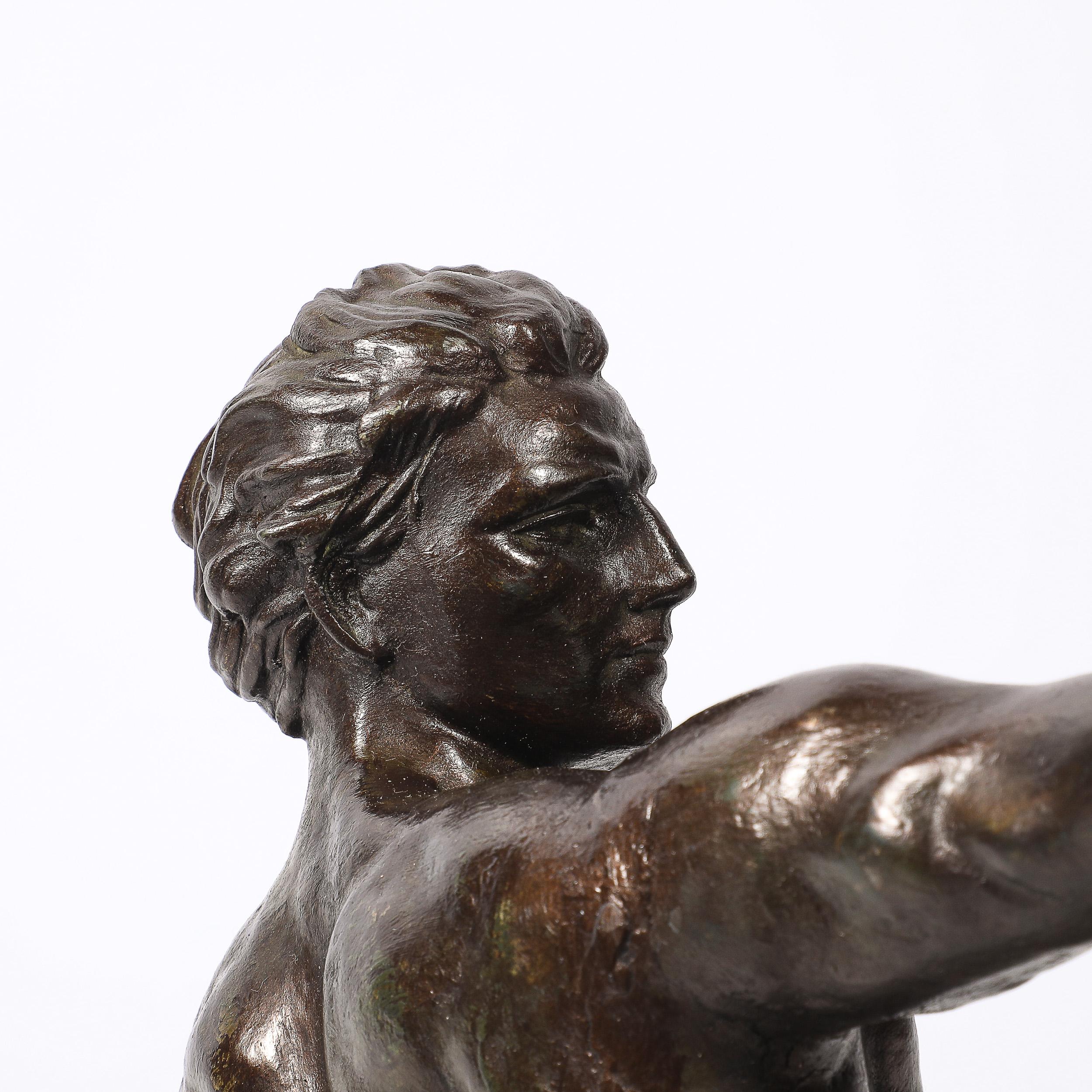 Statua di bronzo Art Deco di un uomo 