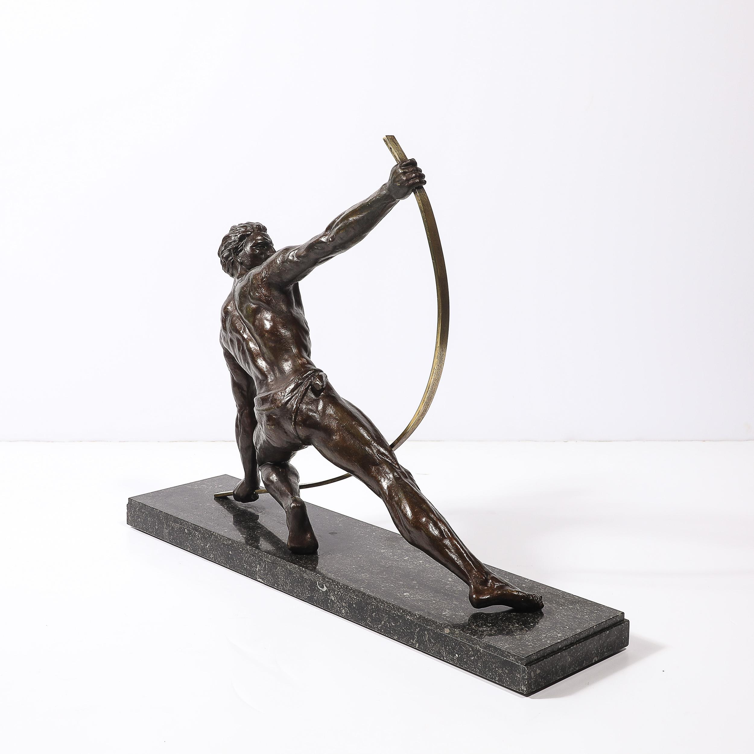 Statua di bronzo Art Deco di un uomo 