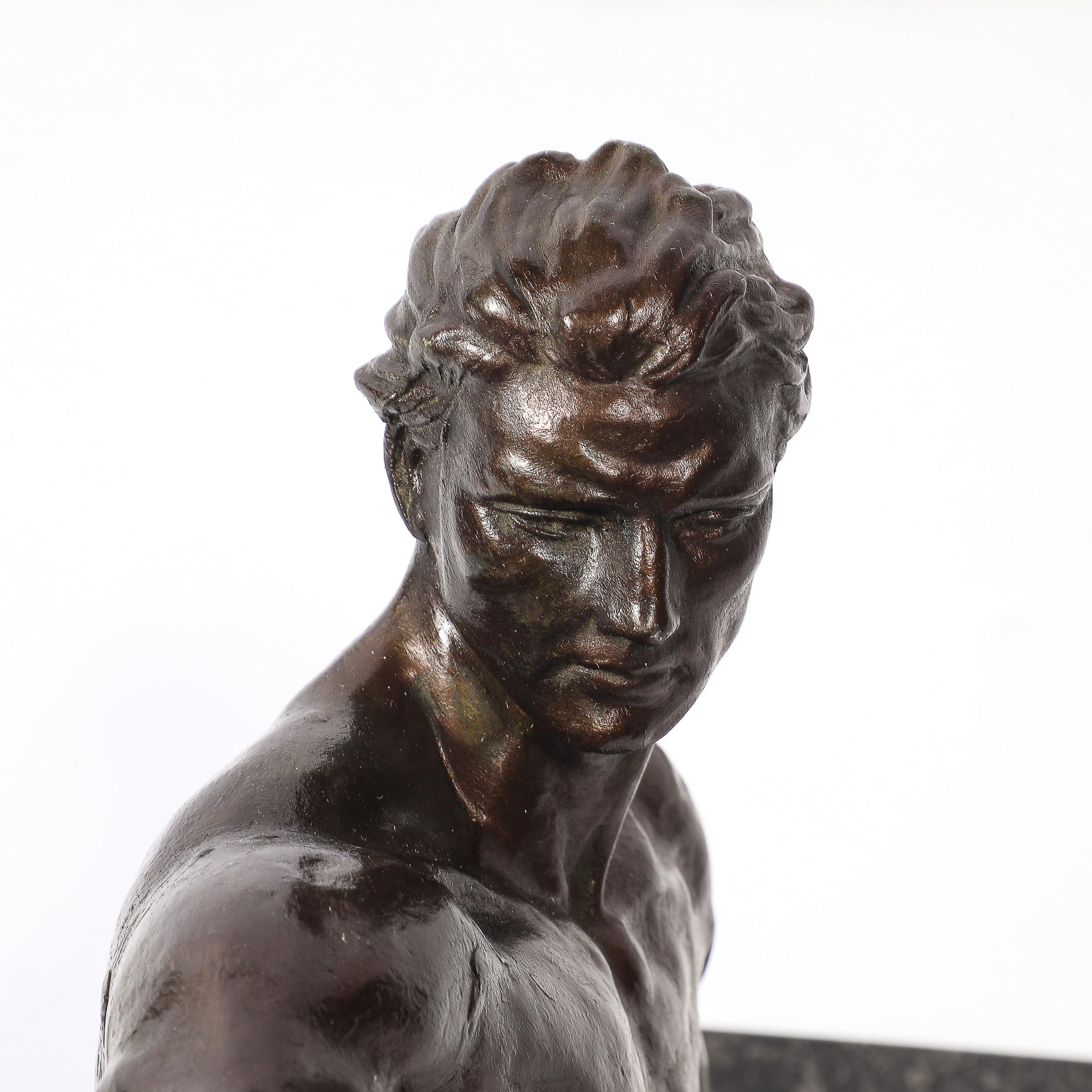 Statua di bronzo Art Deco di un uomo 