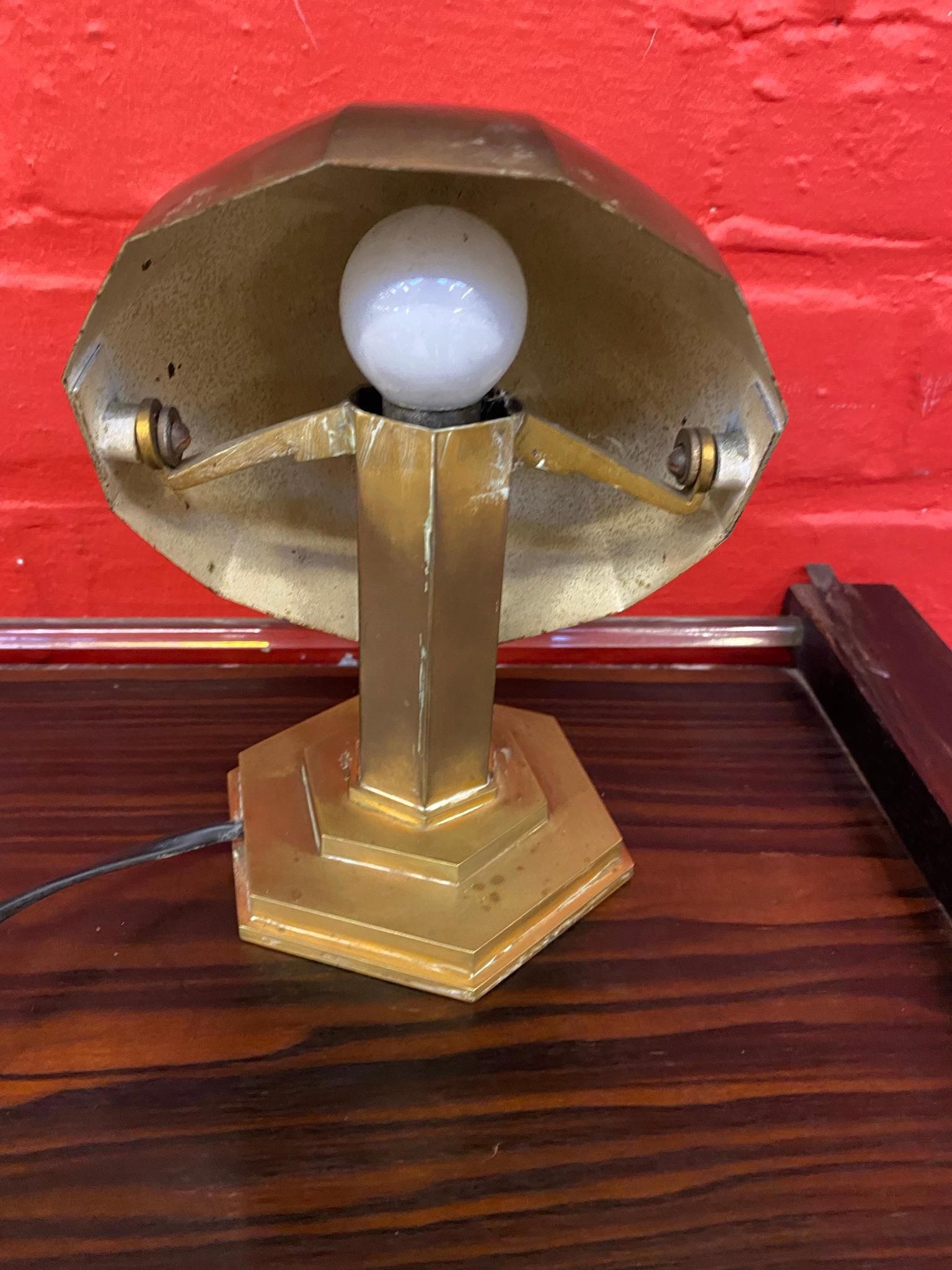 Lampe de table Art déco en bronze circa 1925 en vente 4