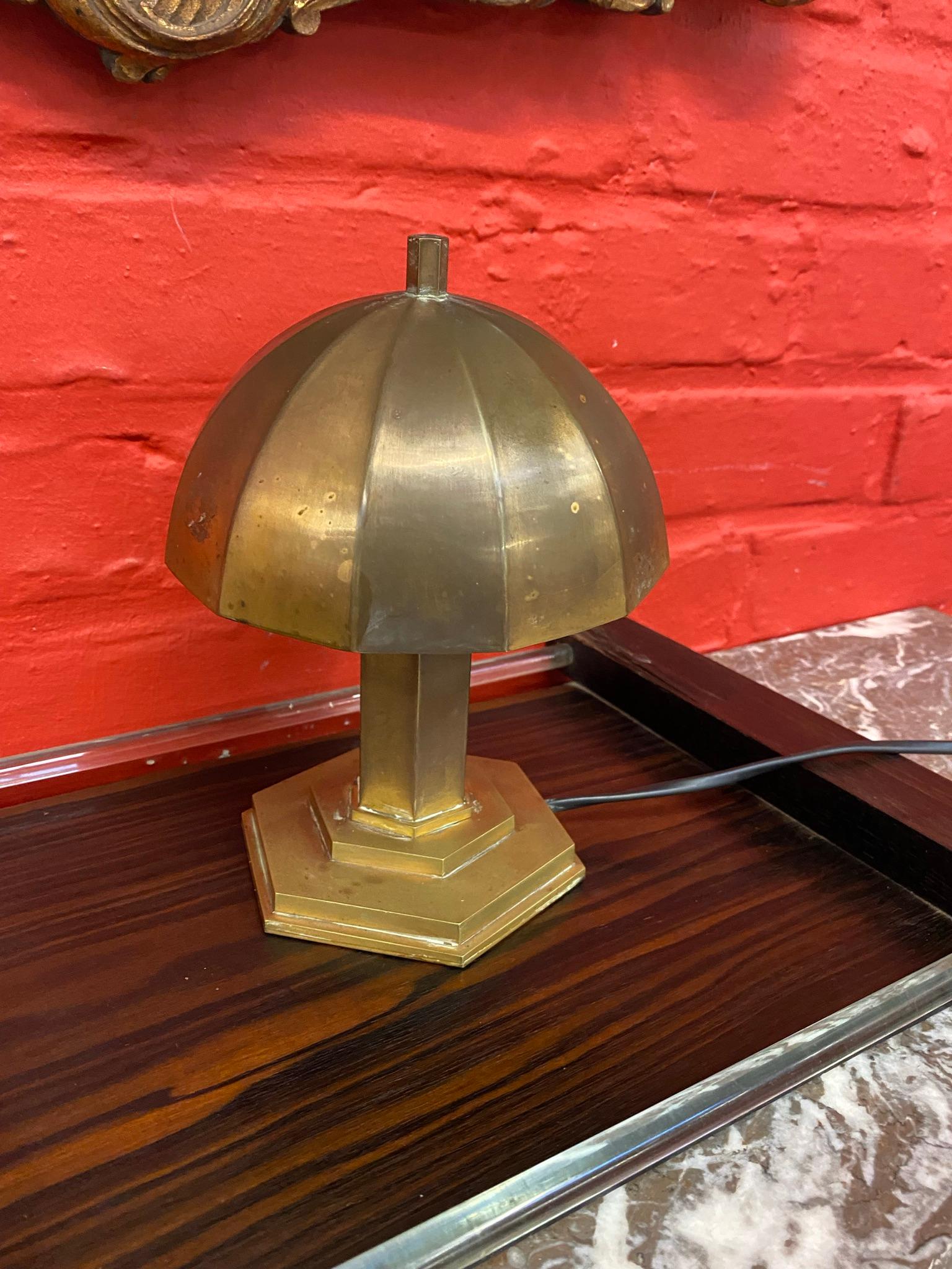 Lampe de table Art déco en bronze circa 1925 en vente 2