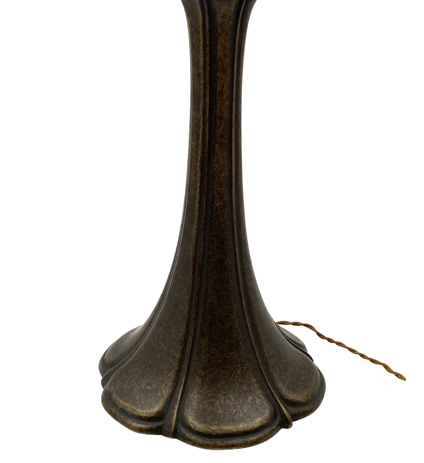 Art Deco bronze table lamp, France ca. 1930s For Sale 6