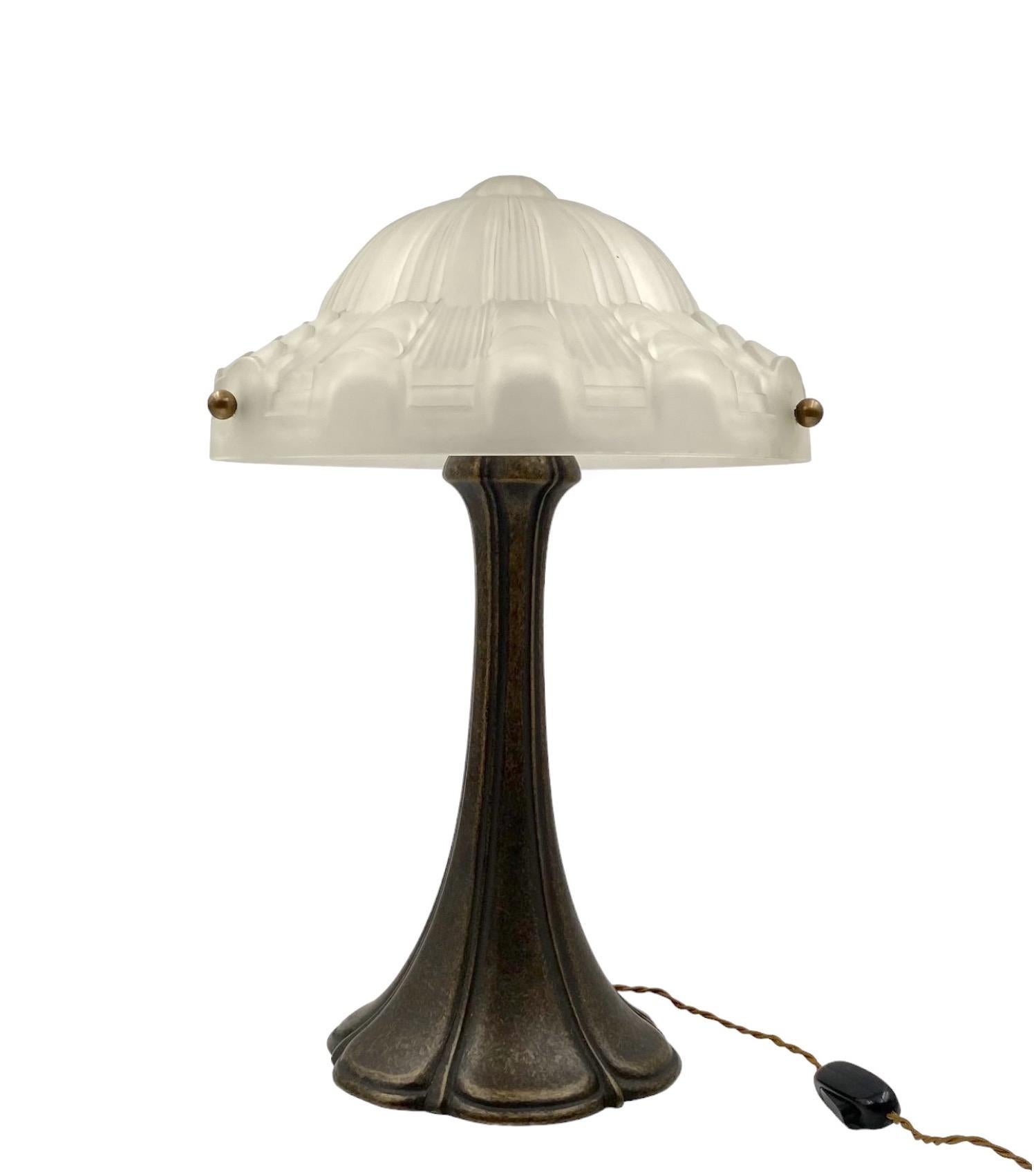 Art Deco bronze table lamp, France ca. 1930s For Sale 2