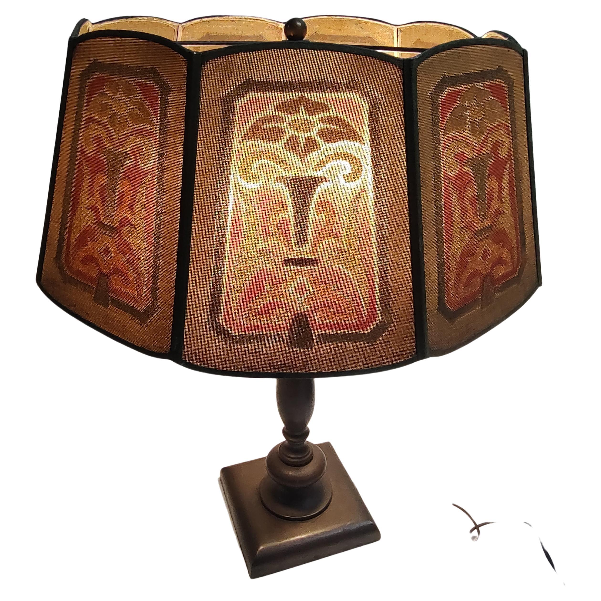Art-Déco-Tischlampe aus Bronze mit stilisiertem Metallgeflechtschirm aus Metall, Arts and Crafts