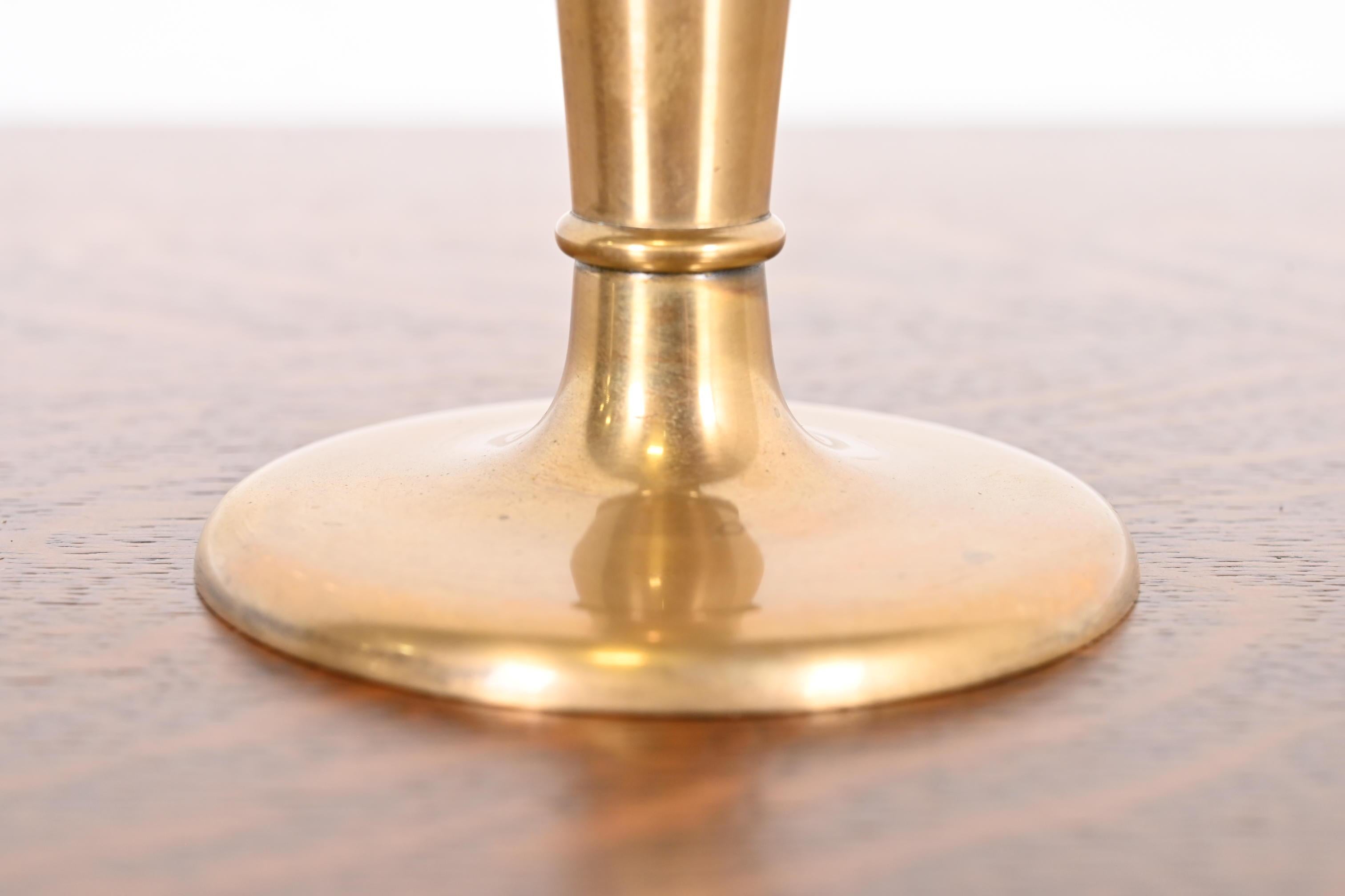 Bronzo Vaso a bocciolo alto in bronzo Art Deco di Dirilyte in vendita