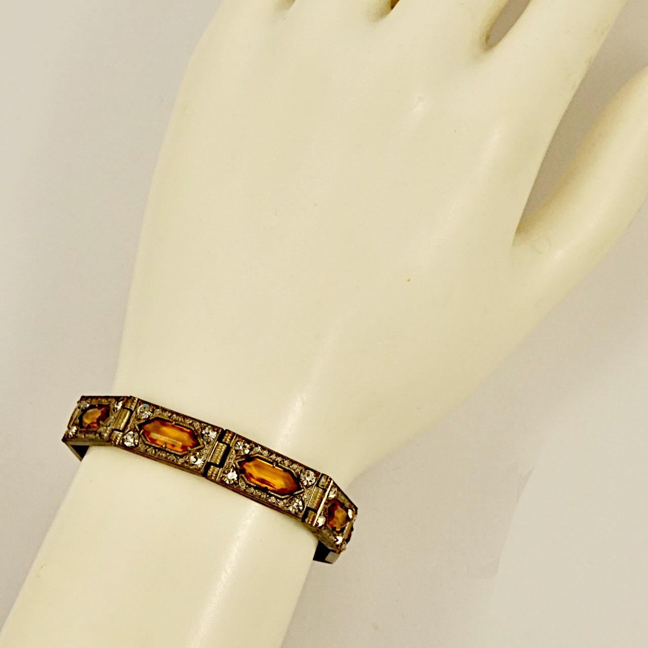 Bracciale ornato Art Deco in bronzo con ambra e strass trasparenti A Link in vendita 1