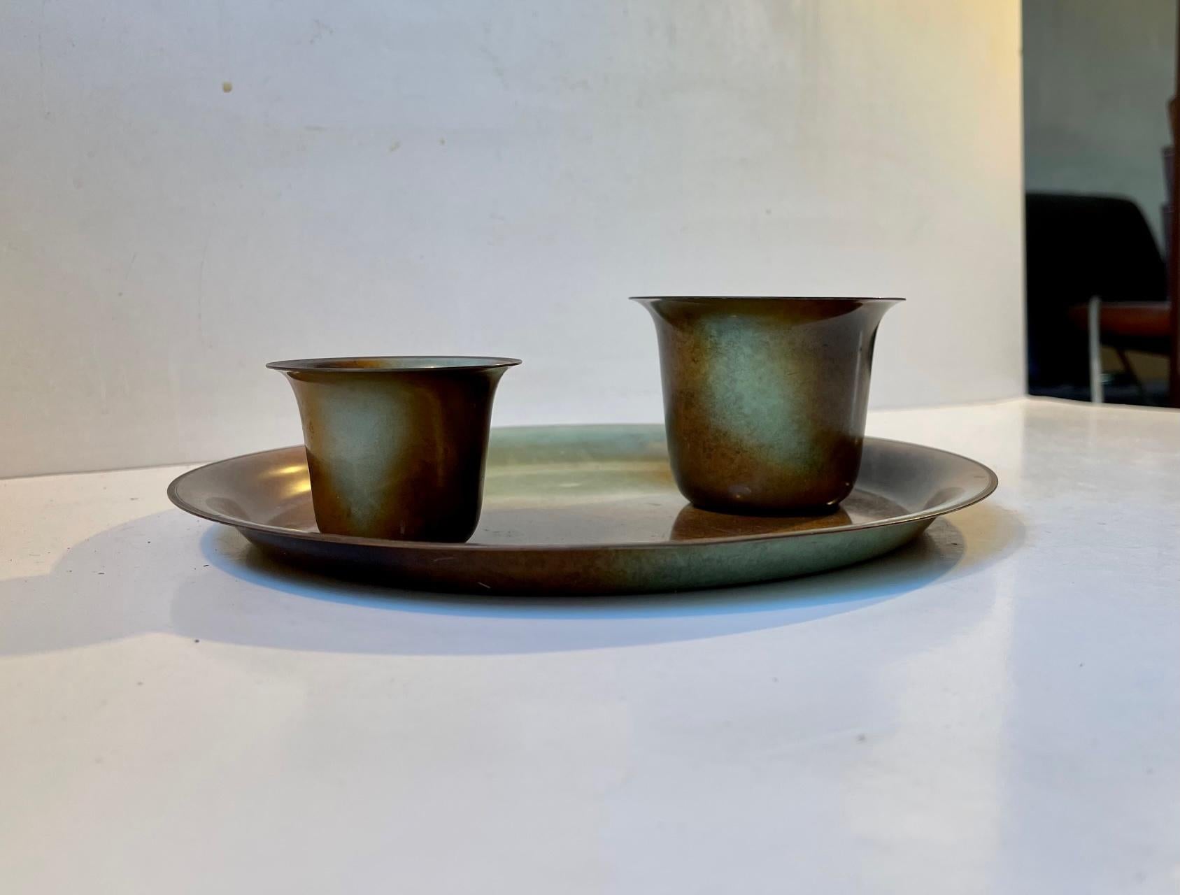 Danese Vassoio e vasi in bronzo Art Déco di Bernhard Linder per Metalkonst, anni '30 in vendita