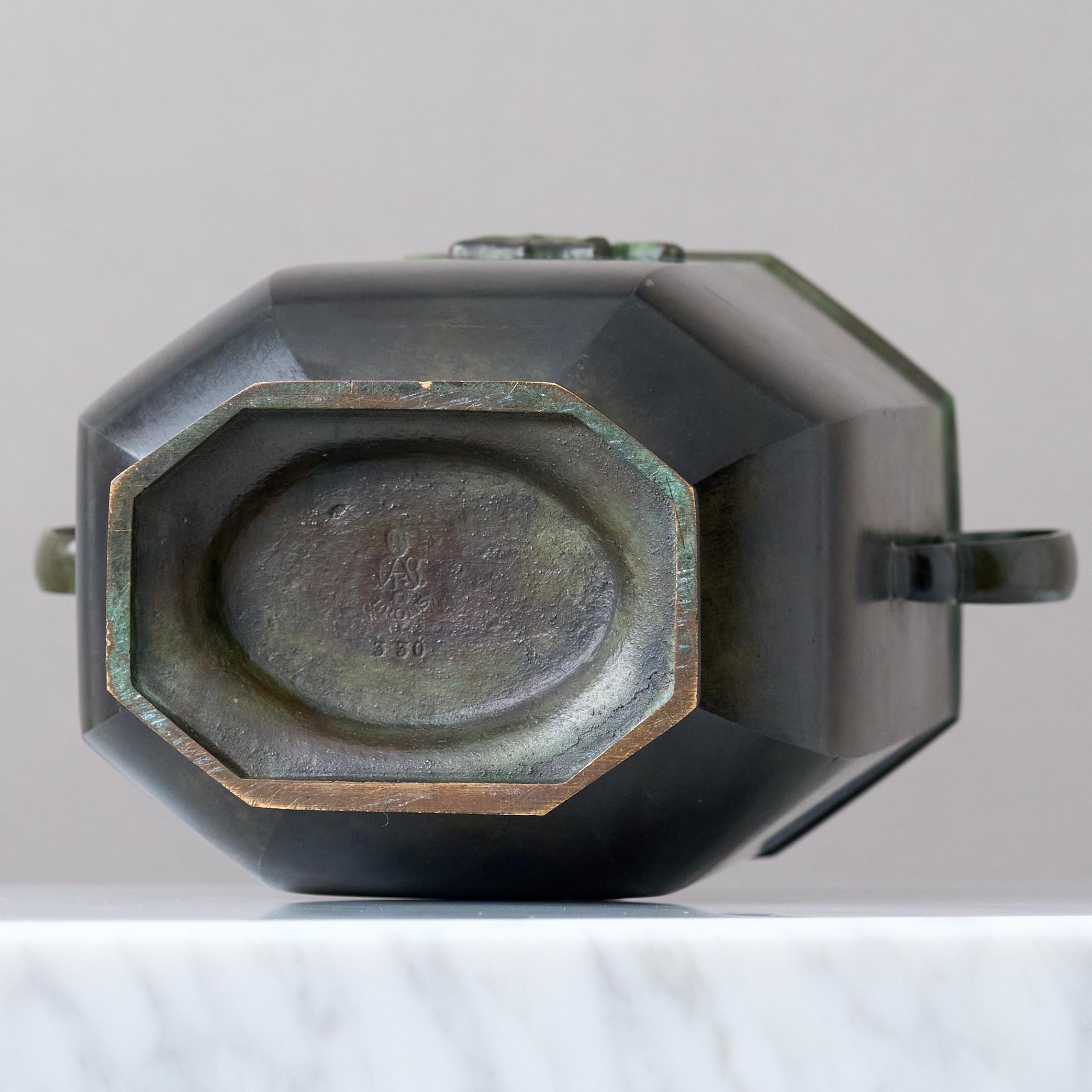 Art Deco Bronzevase von GAB Guldsmedsaktiebolaget, Schweden, 1930er Jahre. im Angebot 3