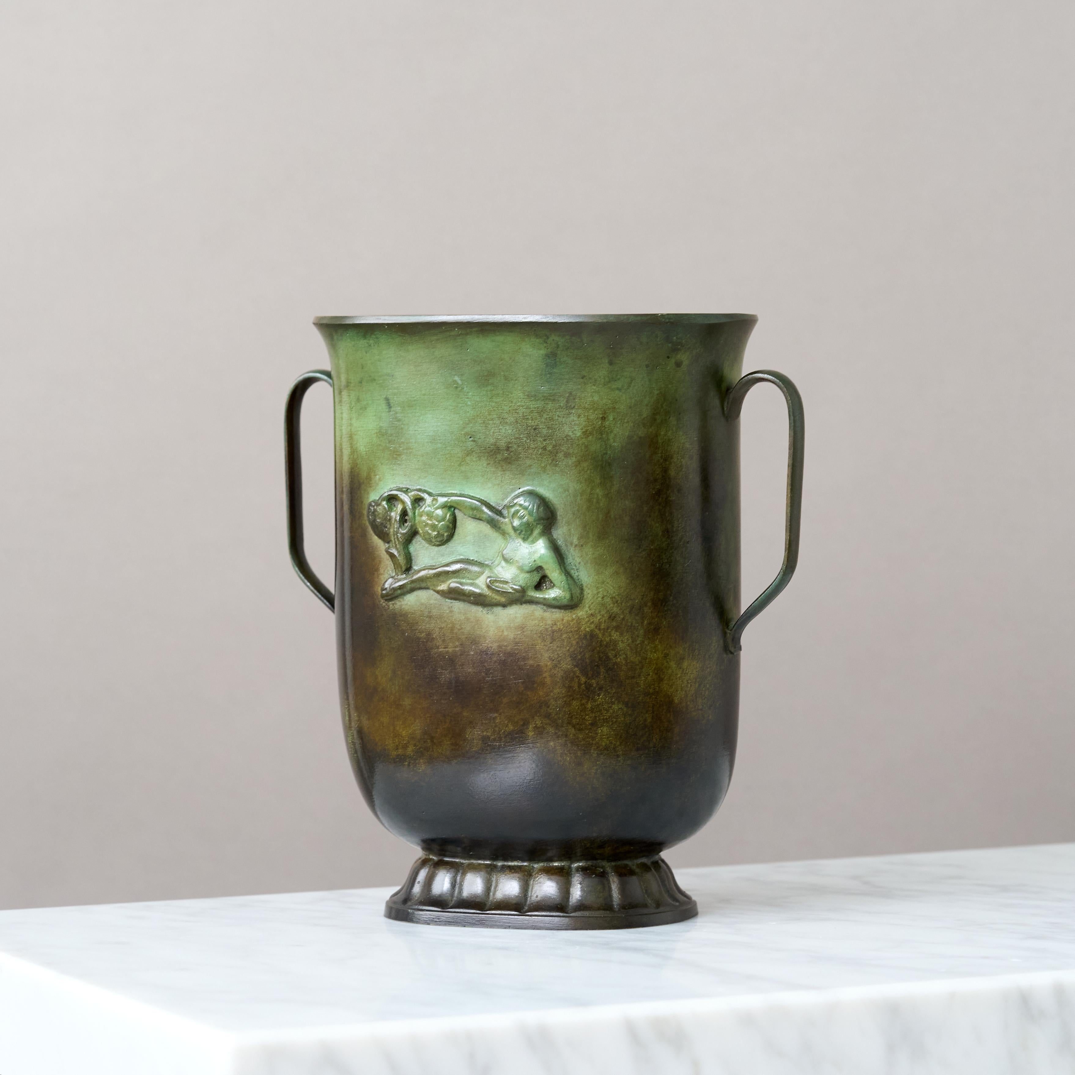 Calco Vaso in bronzo Art Deco di GAB Guldsmedsaktiebolaget, Svezia, 1930. in vendita