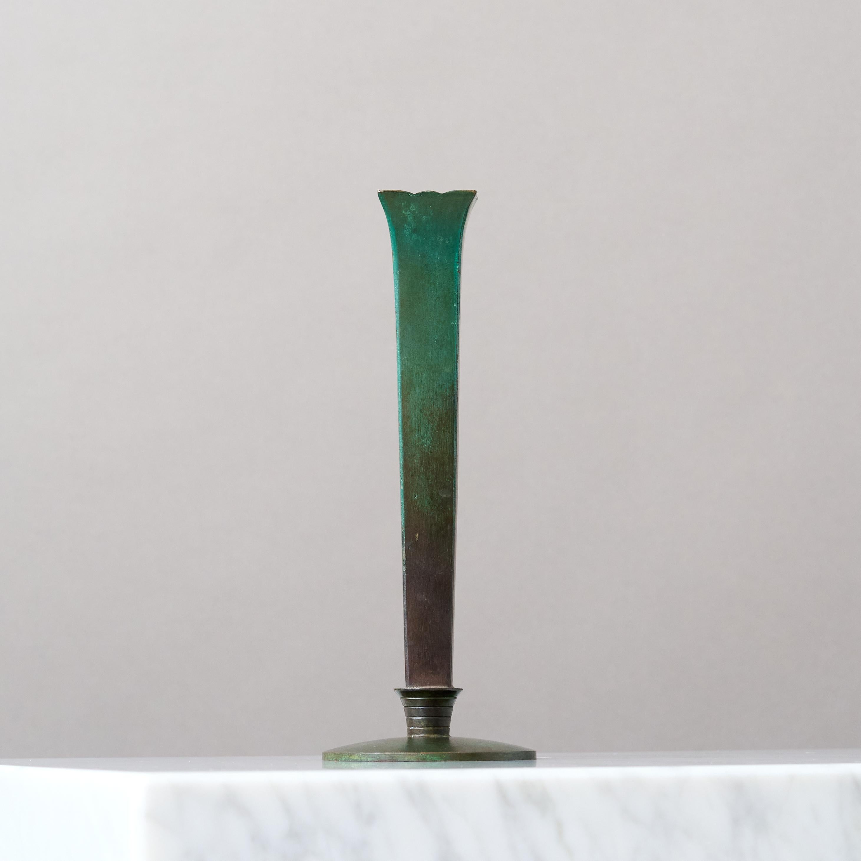 Art Deco Bronze Vase by GAB Guldsmedsaktiebolaget, Sweden, 1930s. mediados del siglo XX en venta